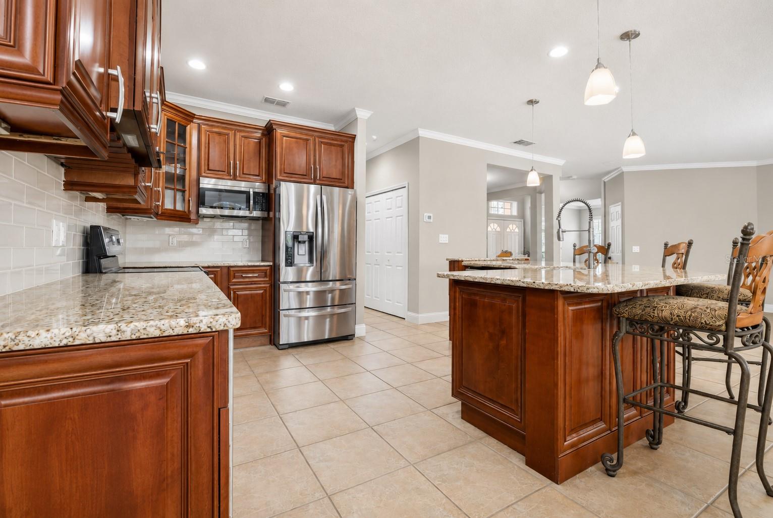 Image 10 of 33 For 6568 Bayboro Court