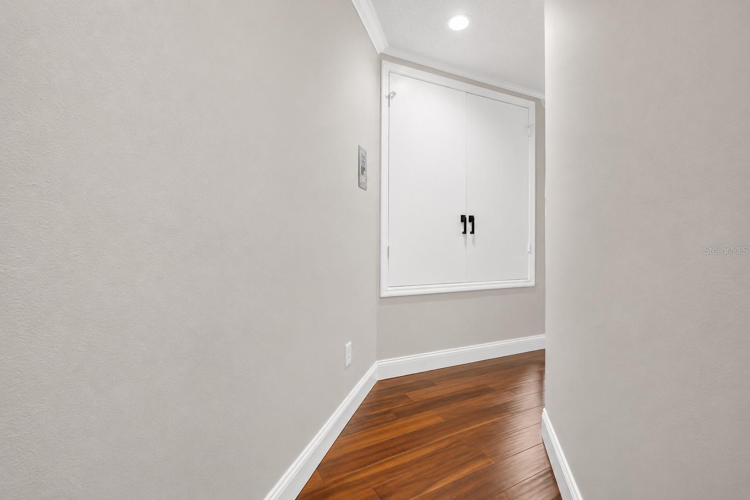 Image 14 of 33 For 6568 Bayboro Court