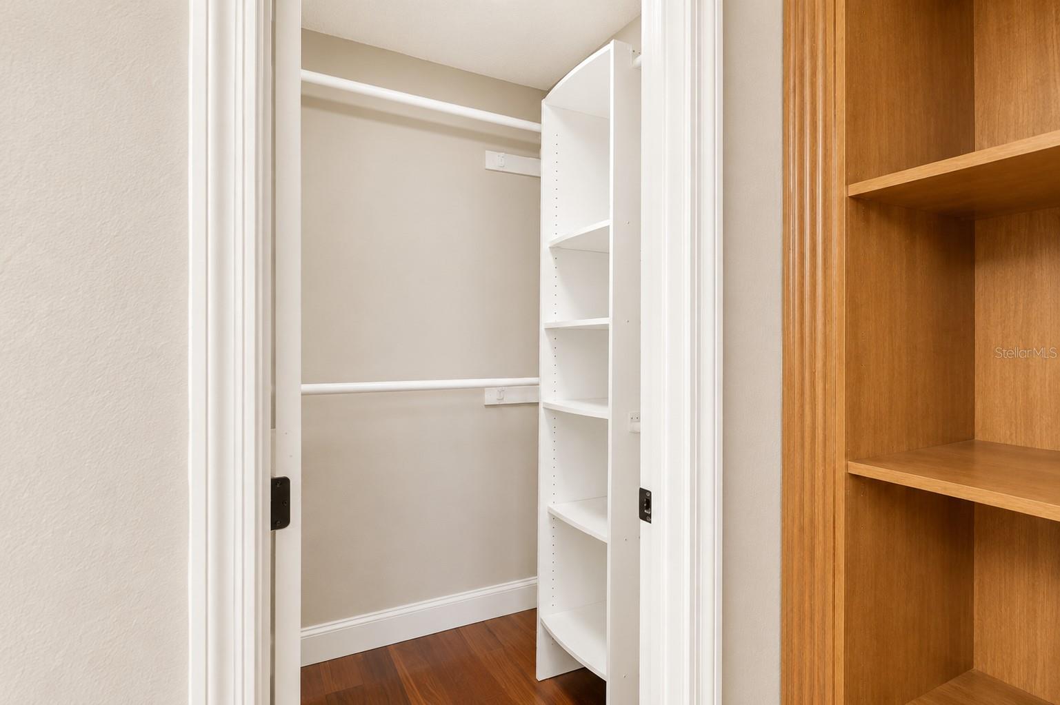 Image 25 of 33 For 6568 Bayboro Court