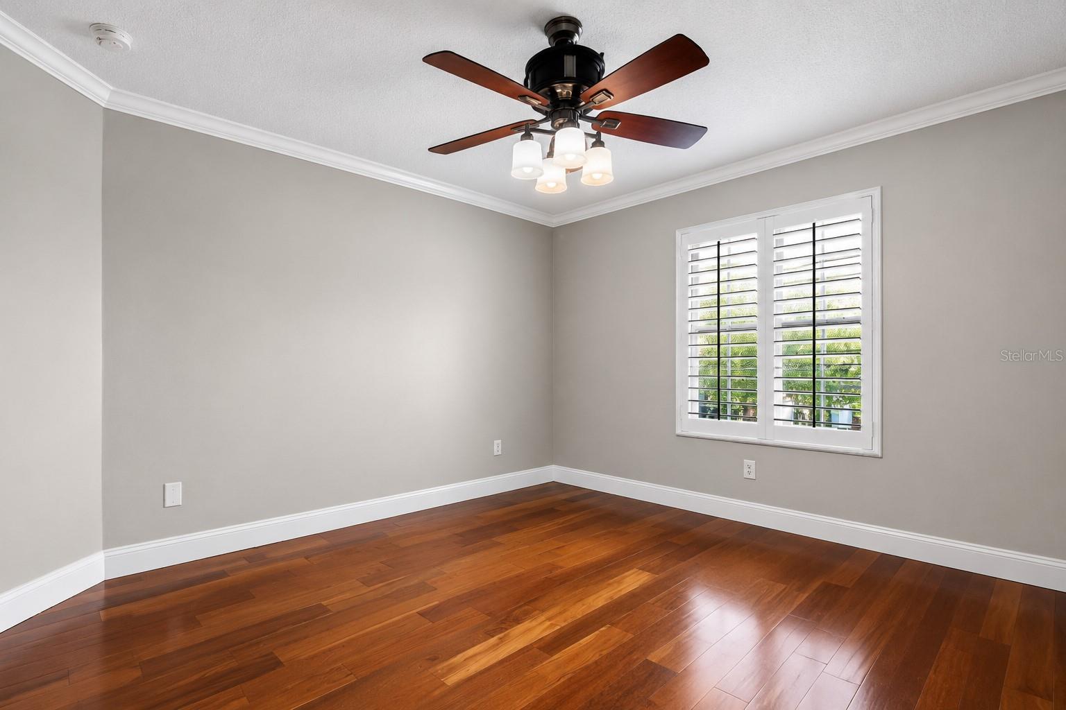 Image 28 of 33 For 6568 Bayboro Court