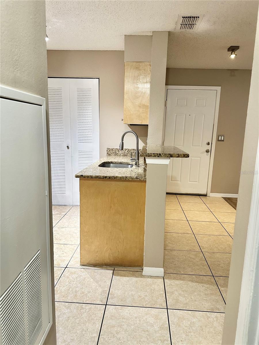 Listing photo id 8 for 1055 Hiawassee Road 2026