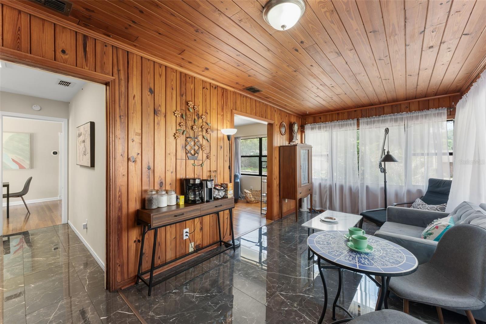 Image 10 of 48 For 715 Beacon Road