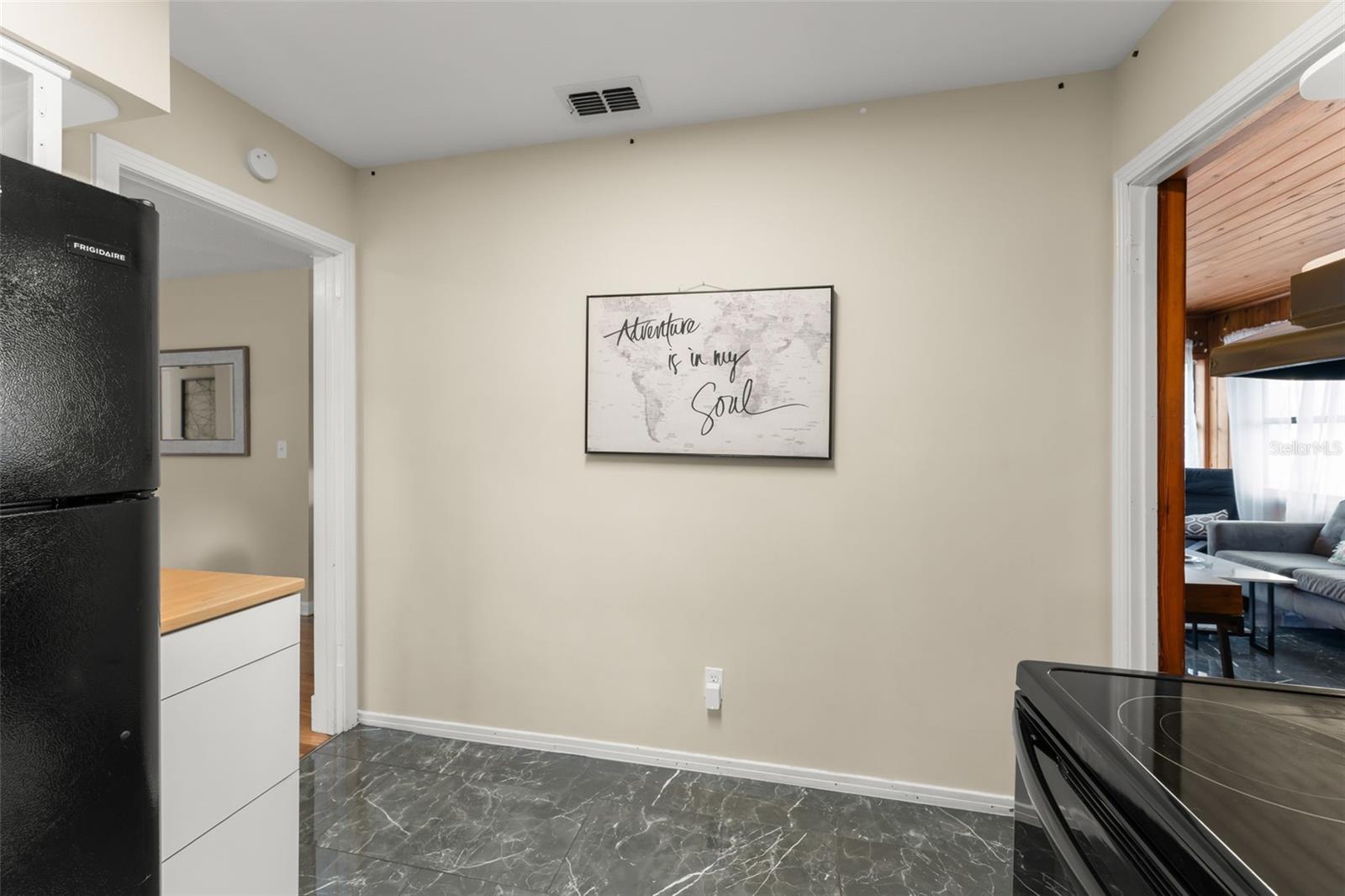 Image 16 of 48 For 715 Beacon Road