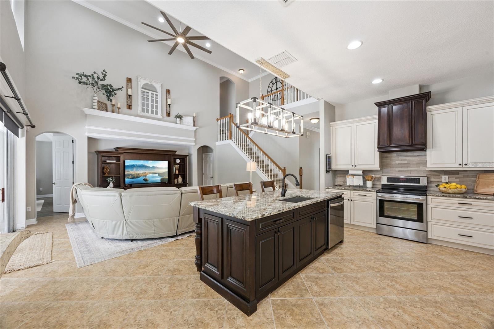 Image 14 of 39 For 14468 Salinger Road