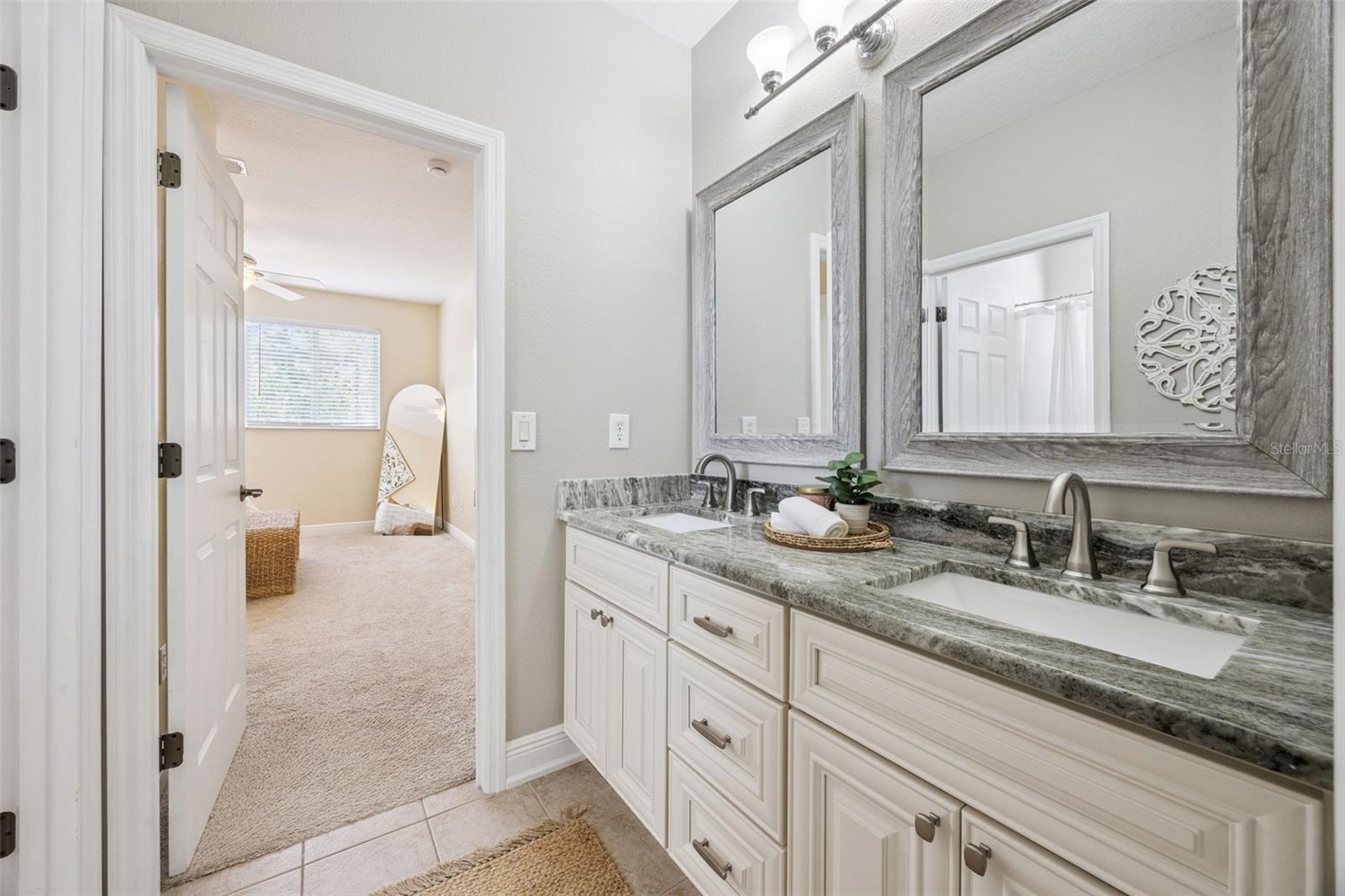 Image 23 of 39 For 14468 Salinger Road