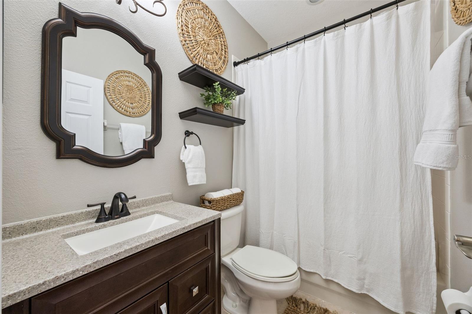 Image 25 of 39 For 14468 Salinger Road