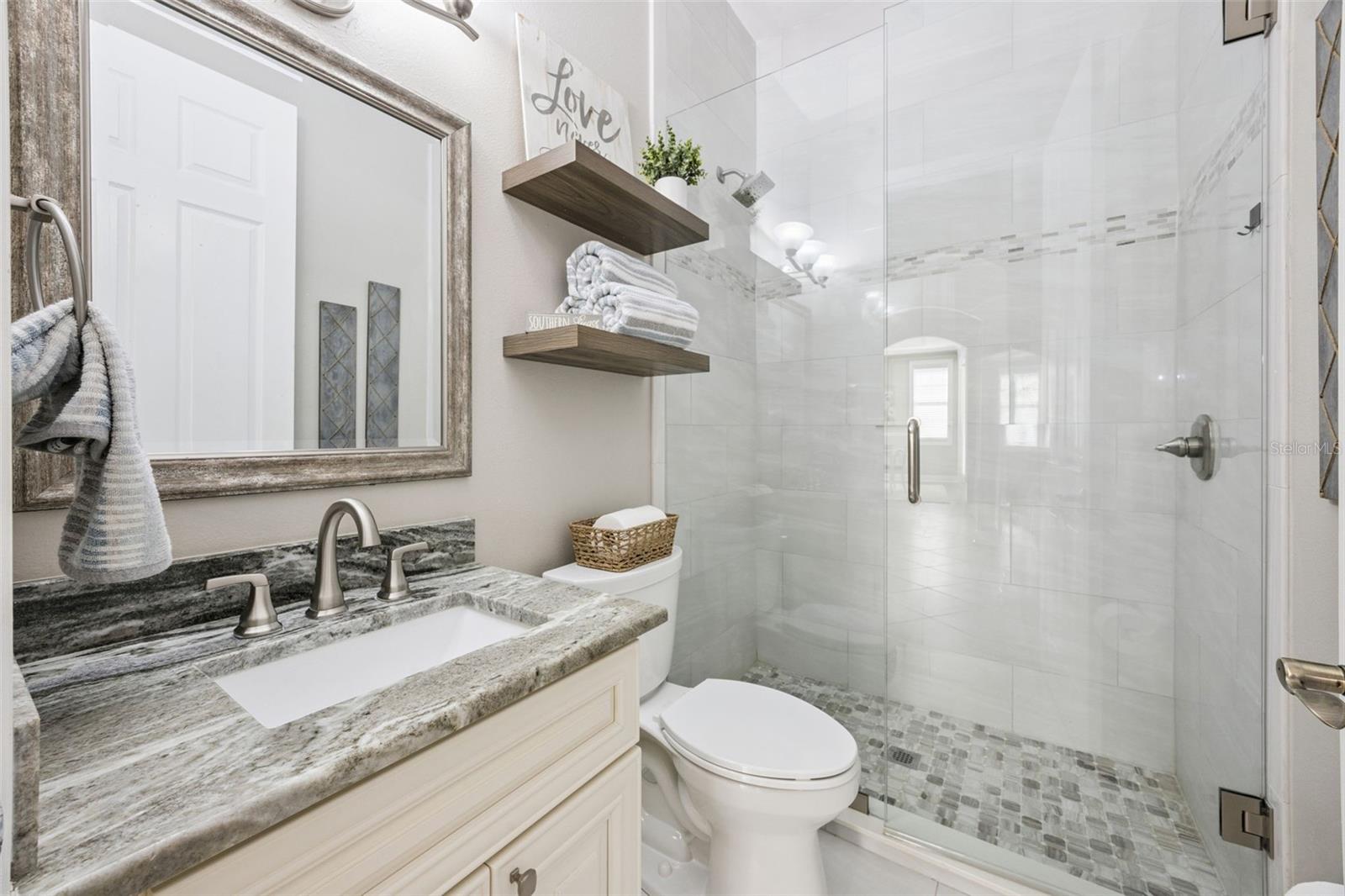 Image 6 of 39 For 14468 Salinger Road