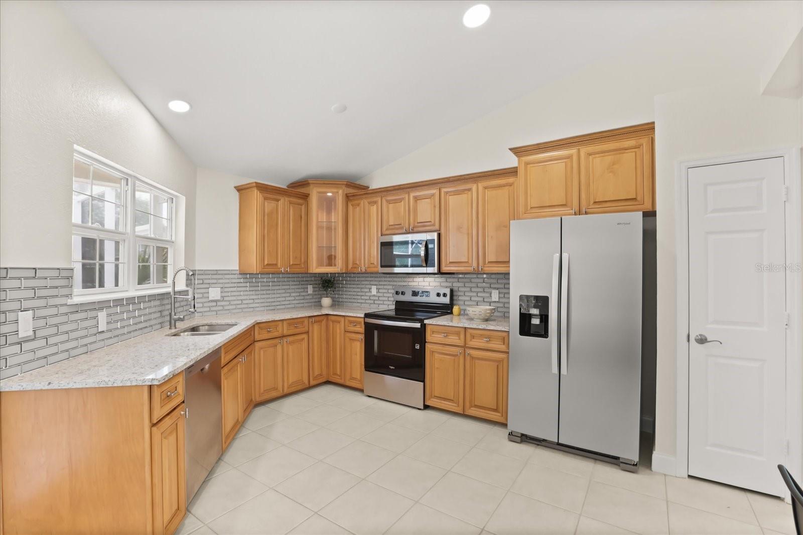 Image 23 of 46 For 5068 Greylock Court