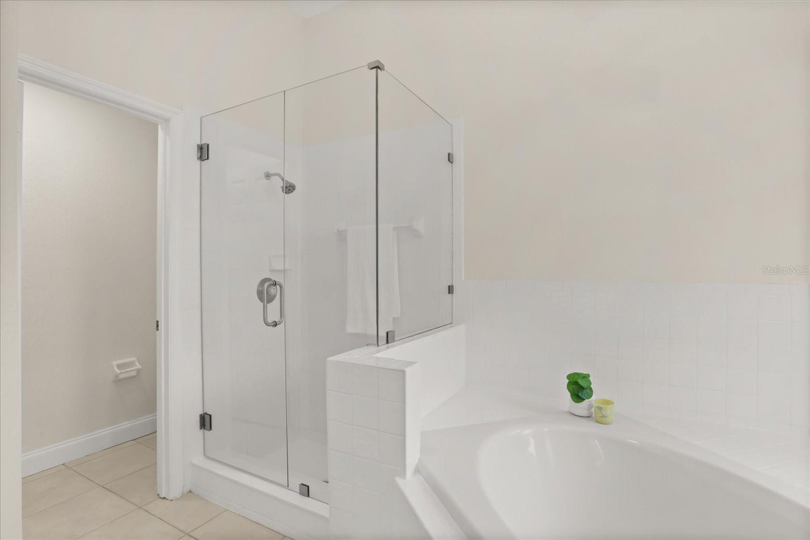 Image 27 of 46 For 5068 Greylock Court