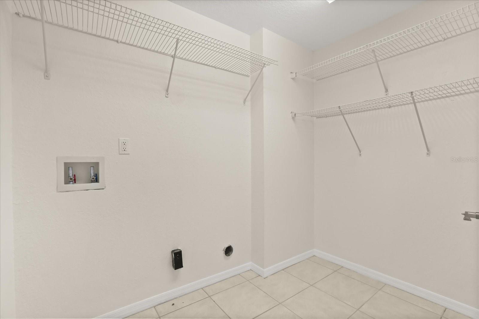 Image 29 of 46 For 5068 Greylock Court