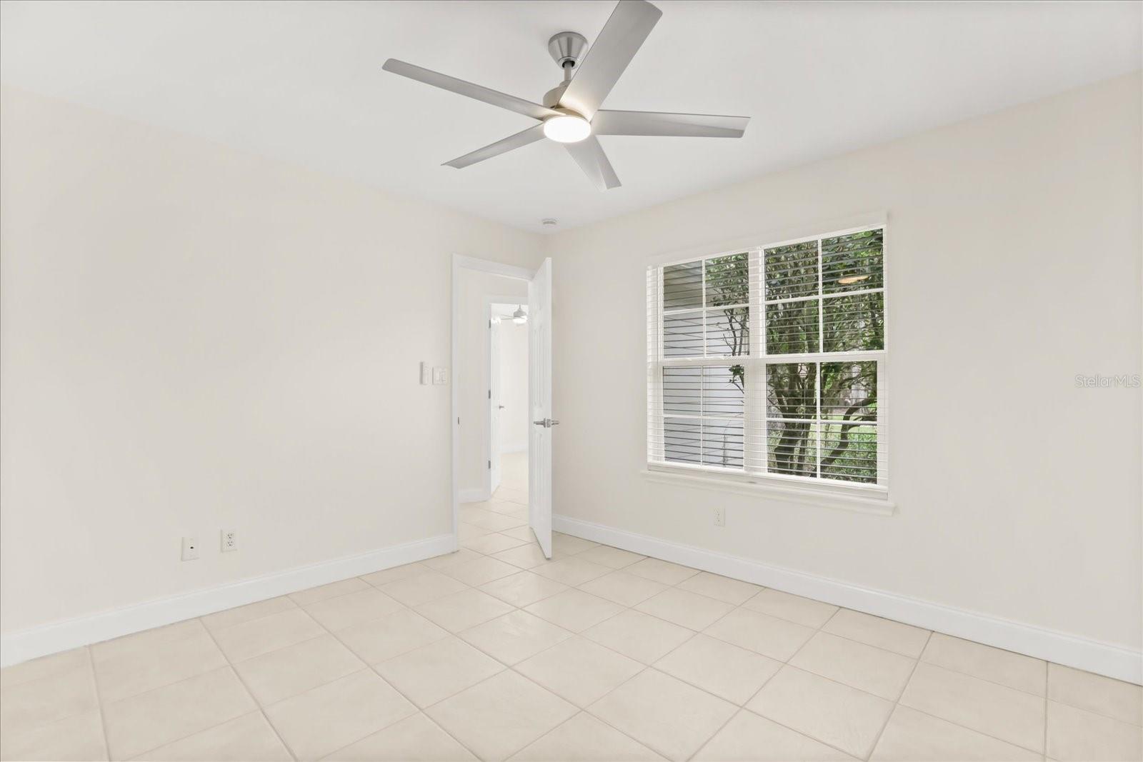 Image 33 of 46 For 5068 Greylock Court