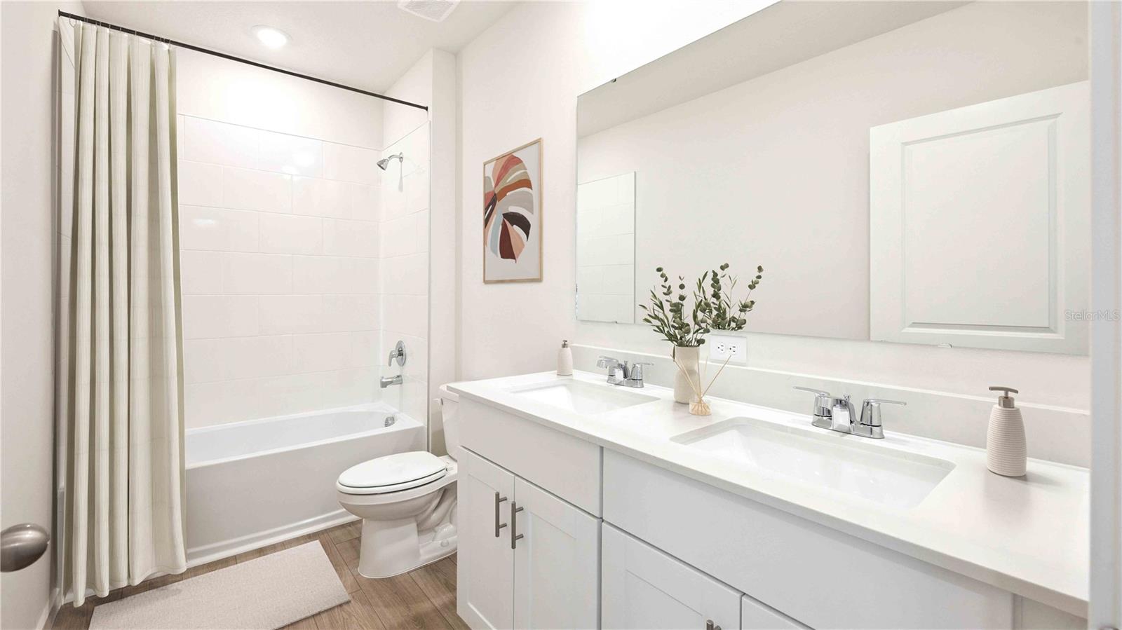 Image 9 of 11 For 1048 Gull Drive