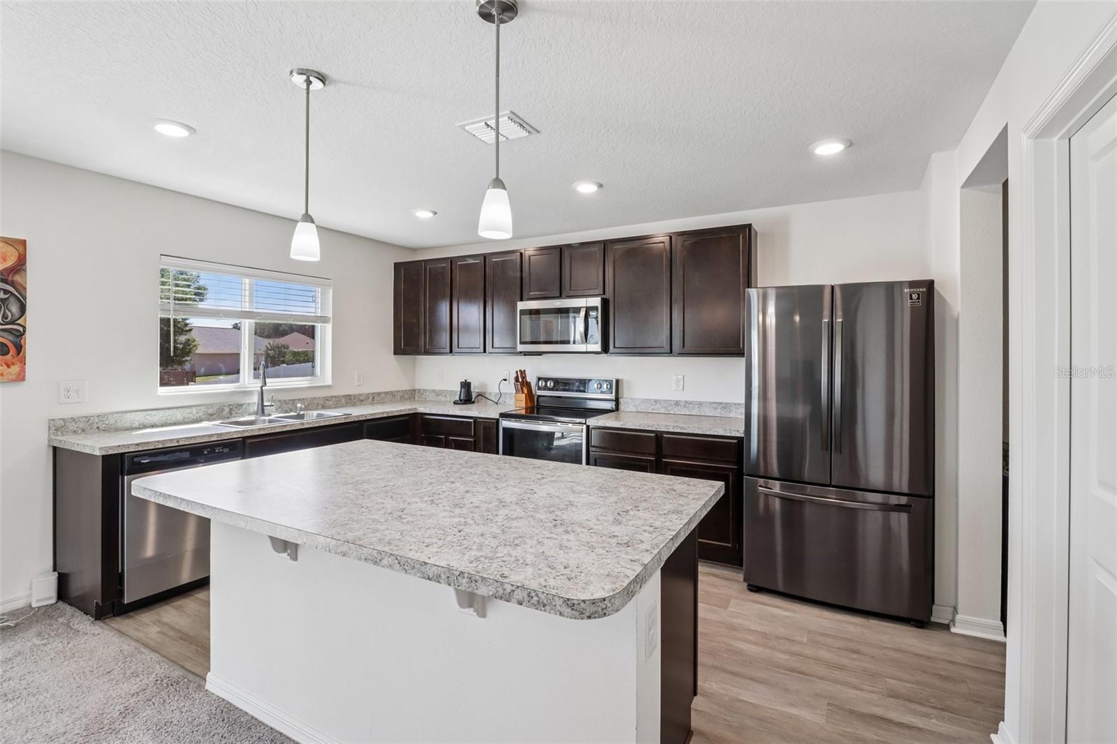 Image 6 of 27 For 2082 Ficus Street