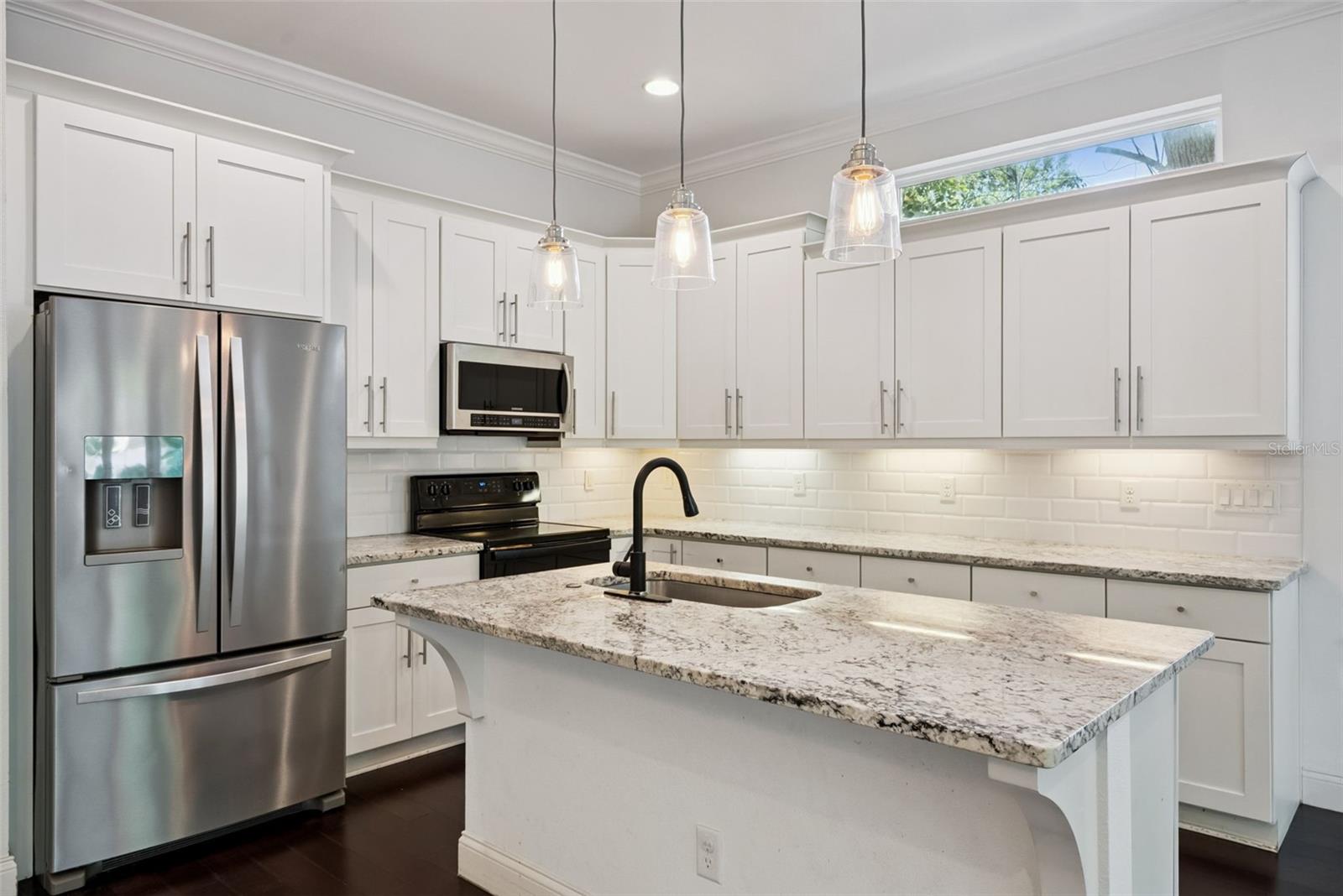 Image 11 of 66 For 2505 Depauw Avenue