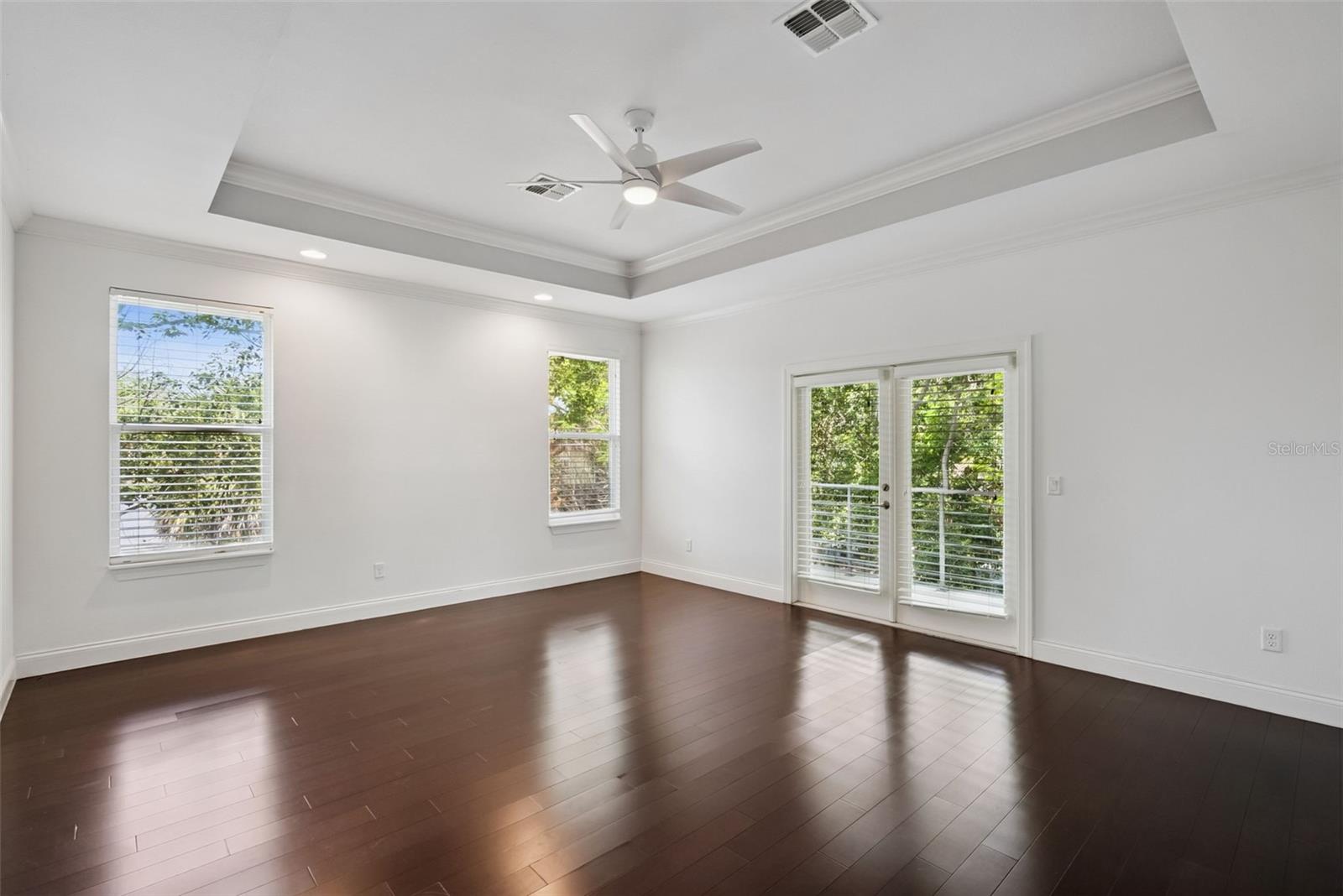 Image 15 of 66 For 2505 Depauw Avenue