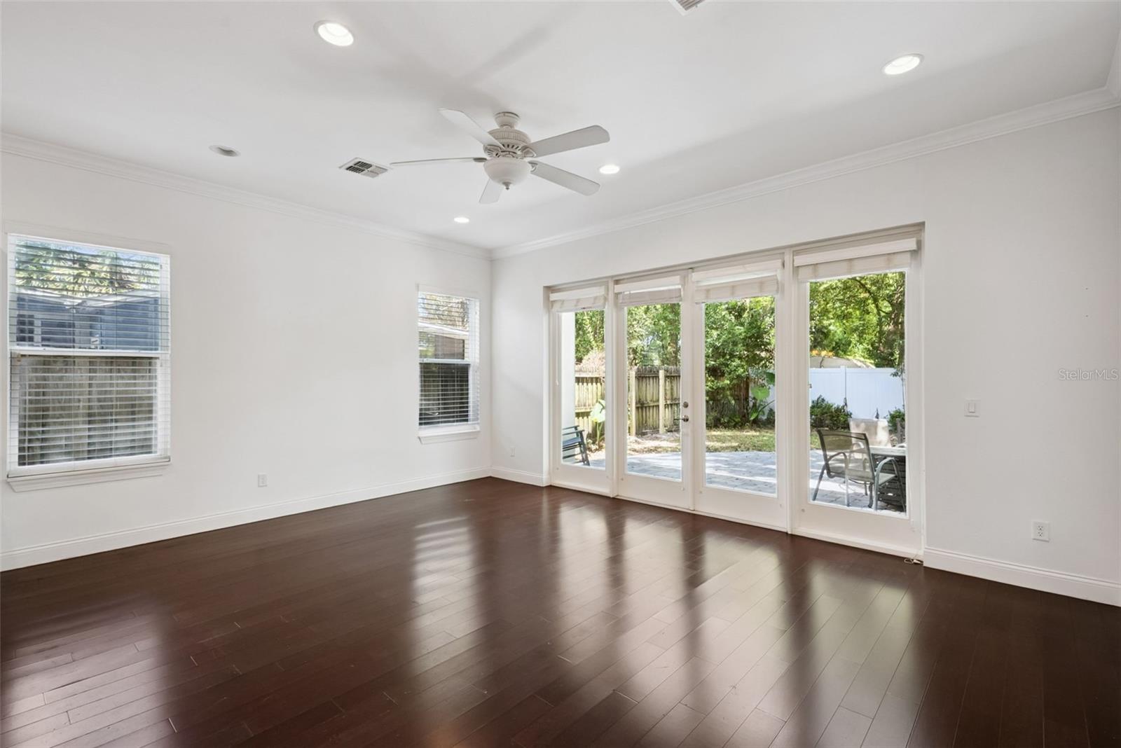 Image 18 of 66 For 2505 Depauw Avenue