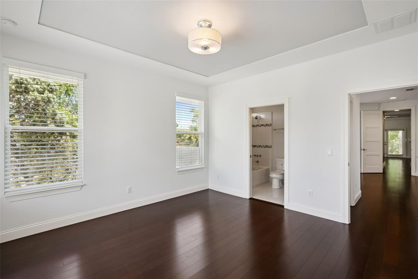 Image 20 of 66 For 2505 Depauw Avenue