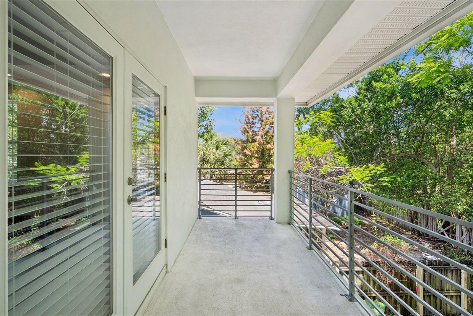 Image 38 of 66 For 2505 Depauw Avenue