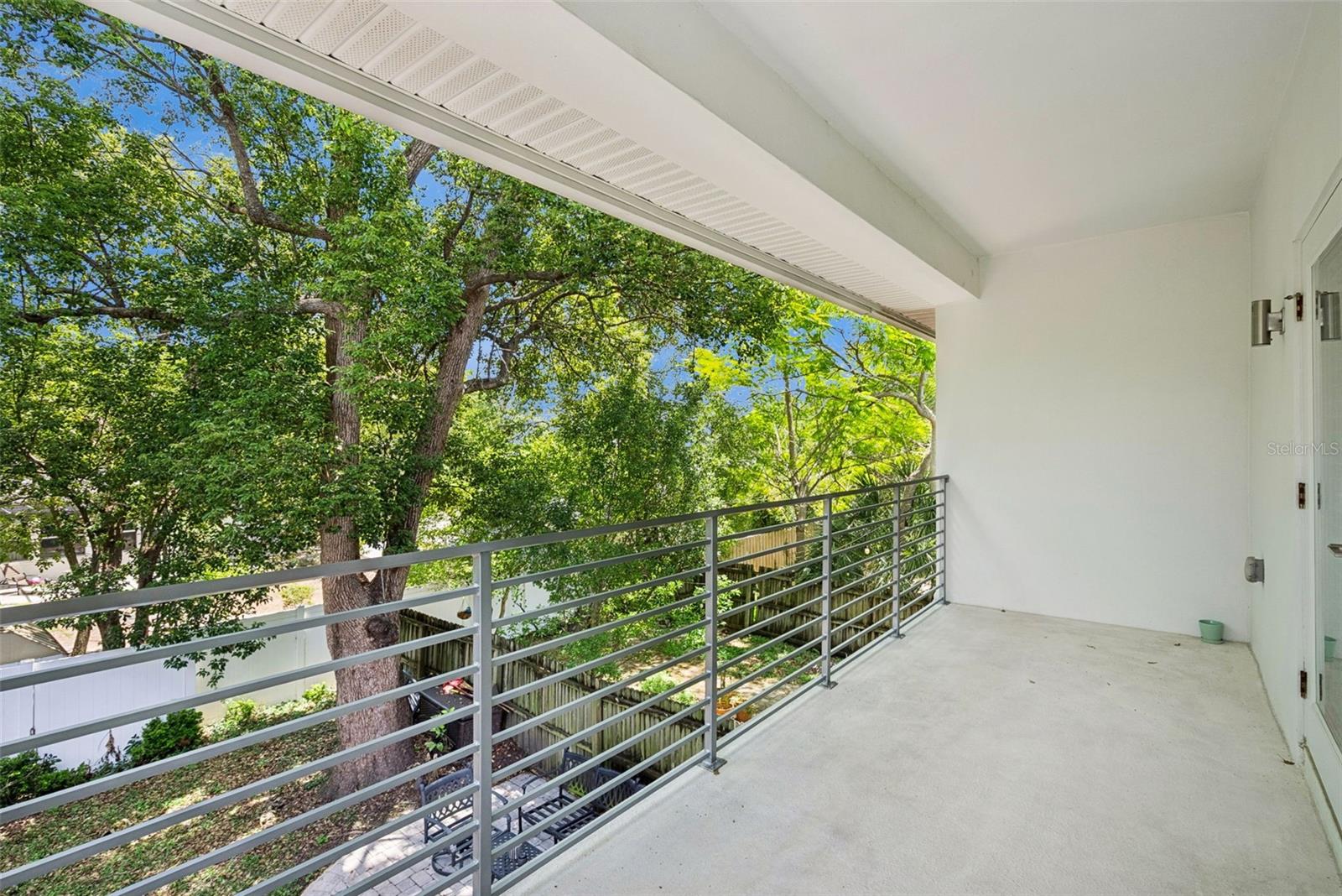 Image 39 of 66 For 2505 Depauw Avenue