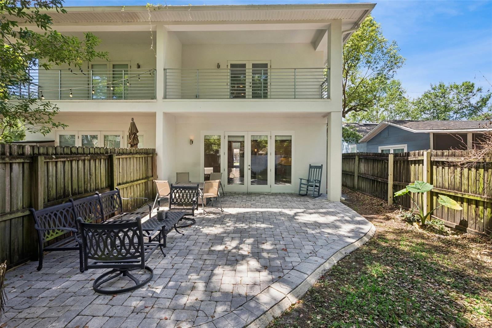 Image 41 of 66 For 2505 Depauw Avenue