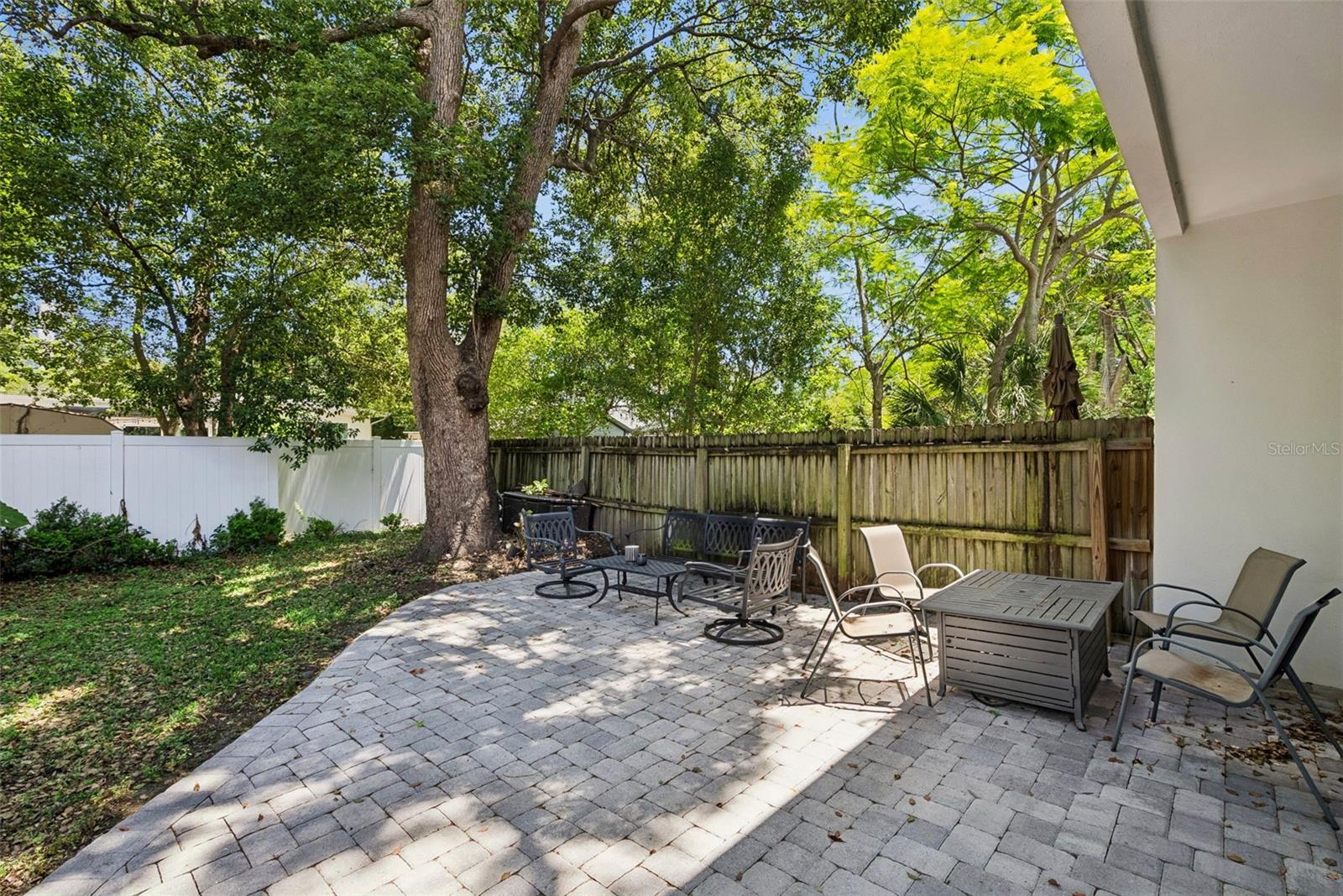 Image 46 of 66 For 2505 Depauw Avenue