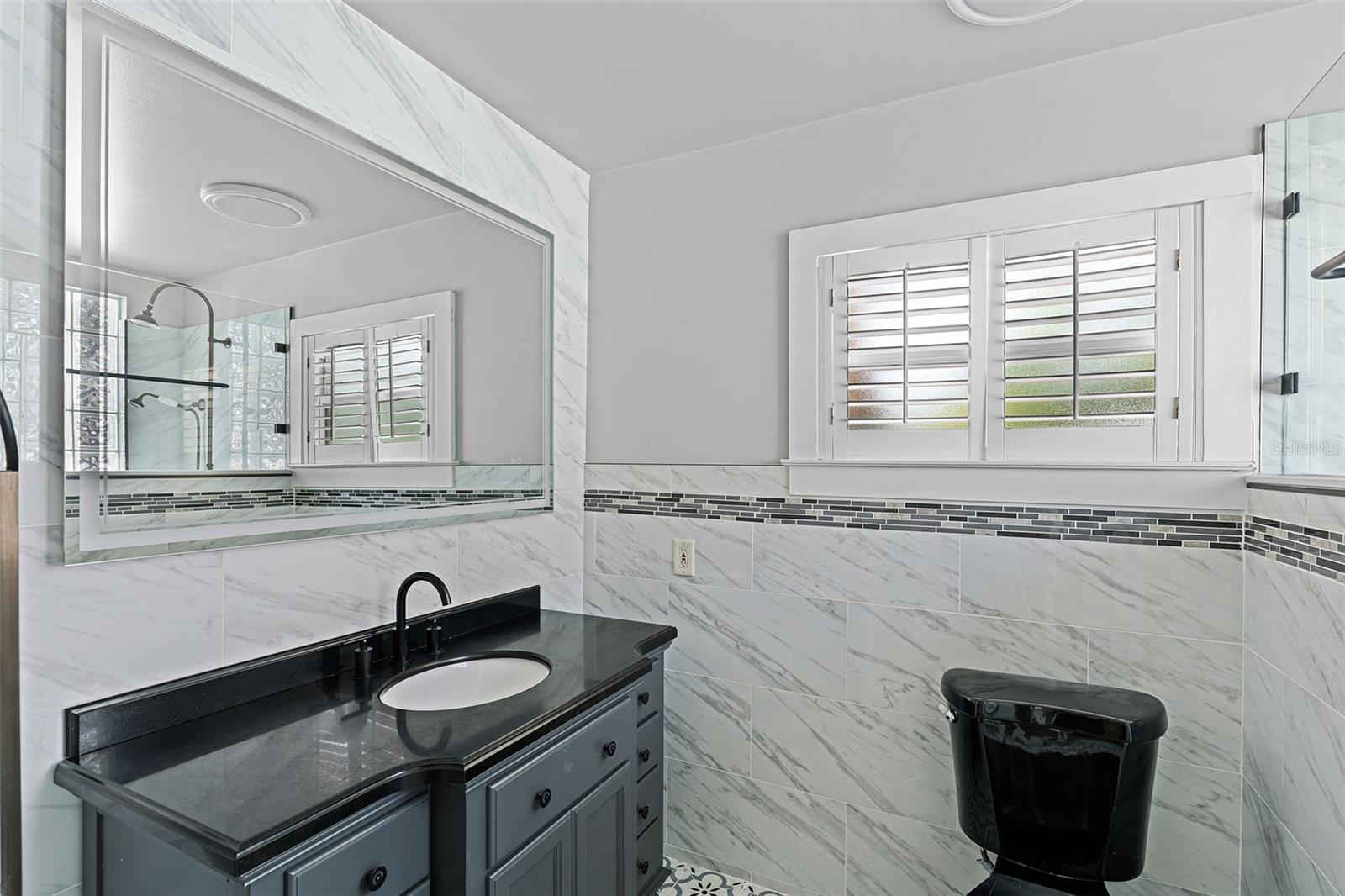 Image 10 of 13 For 706 Hillcrest Street