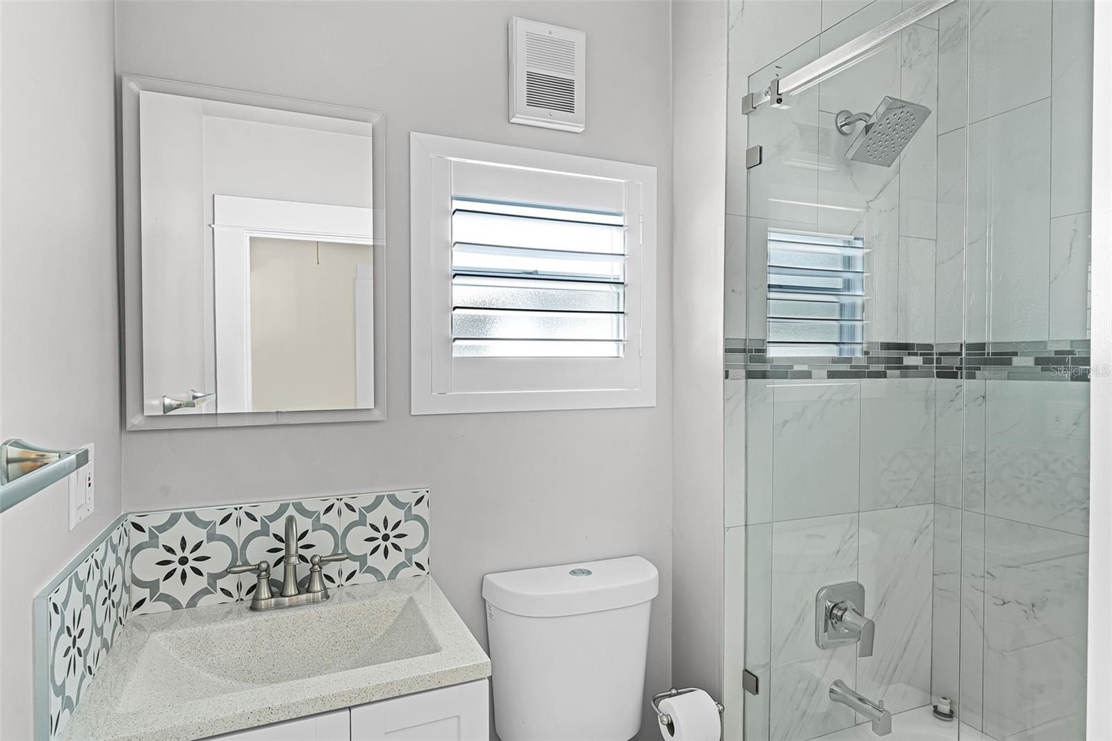 Image 11 of 13 For 706 Hillcrest Street