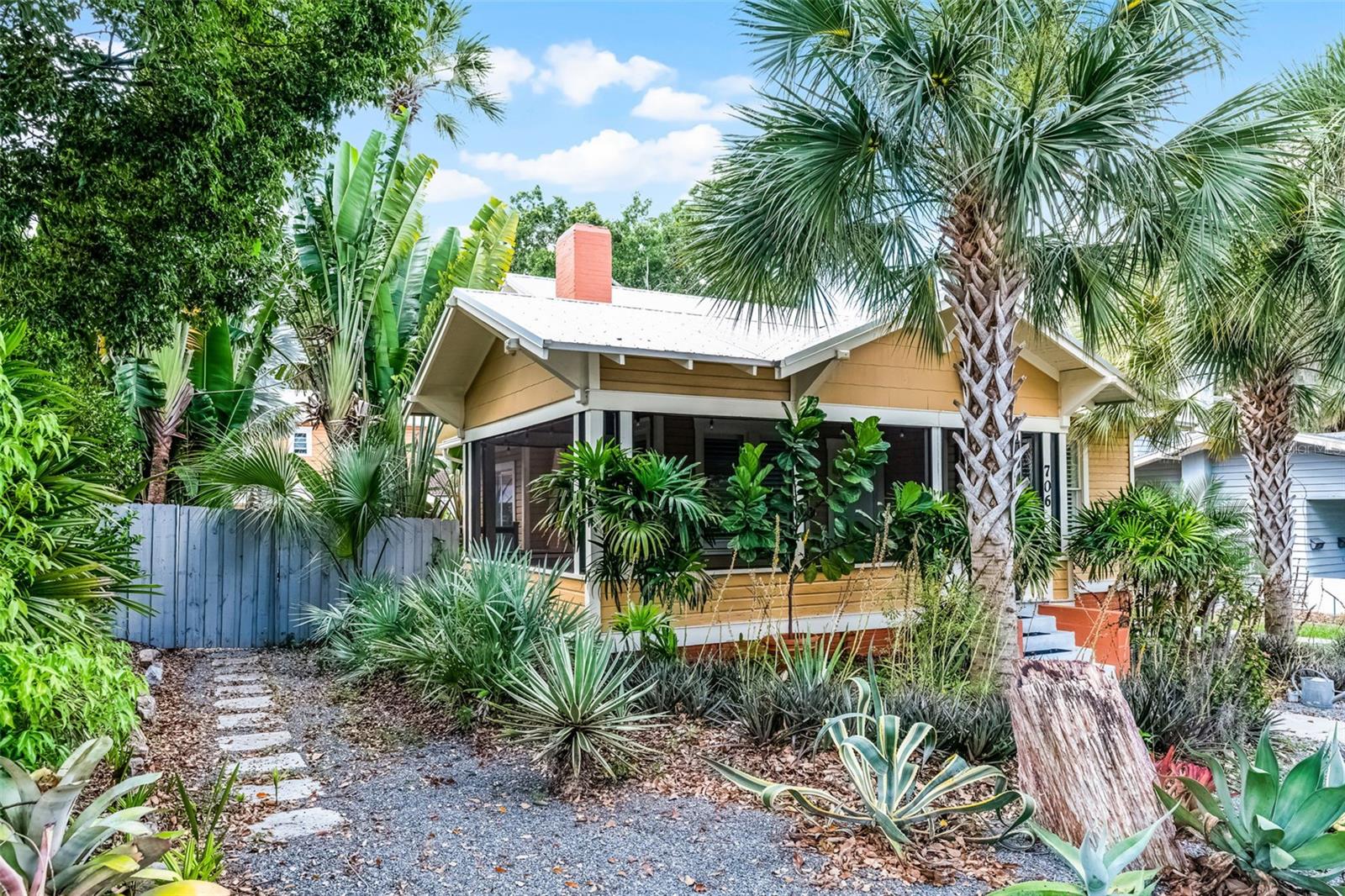 Image 2 of 13 For 706 Hillcrest Street