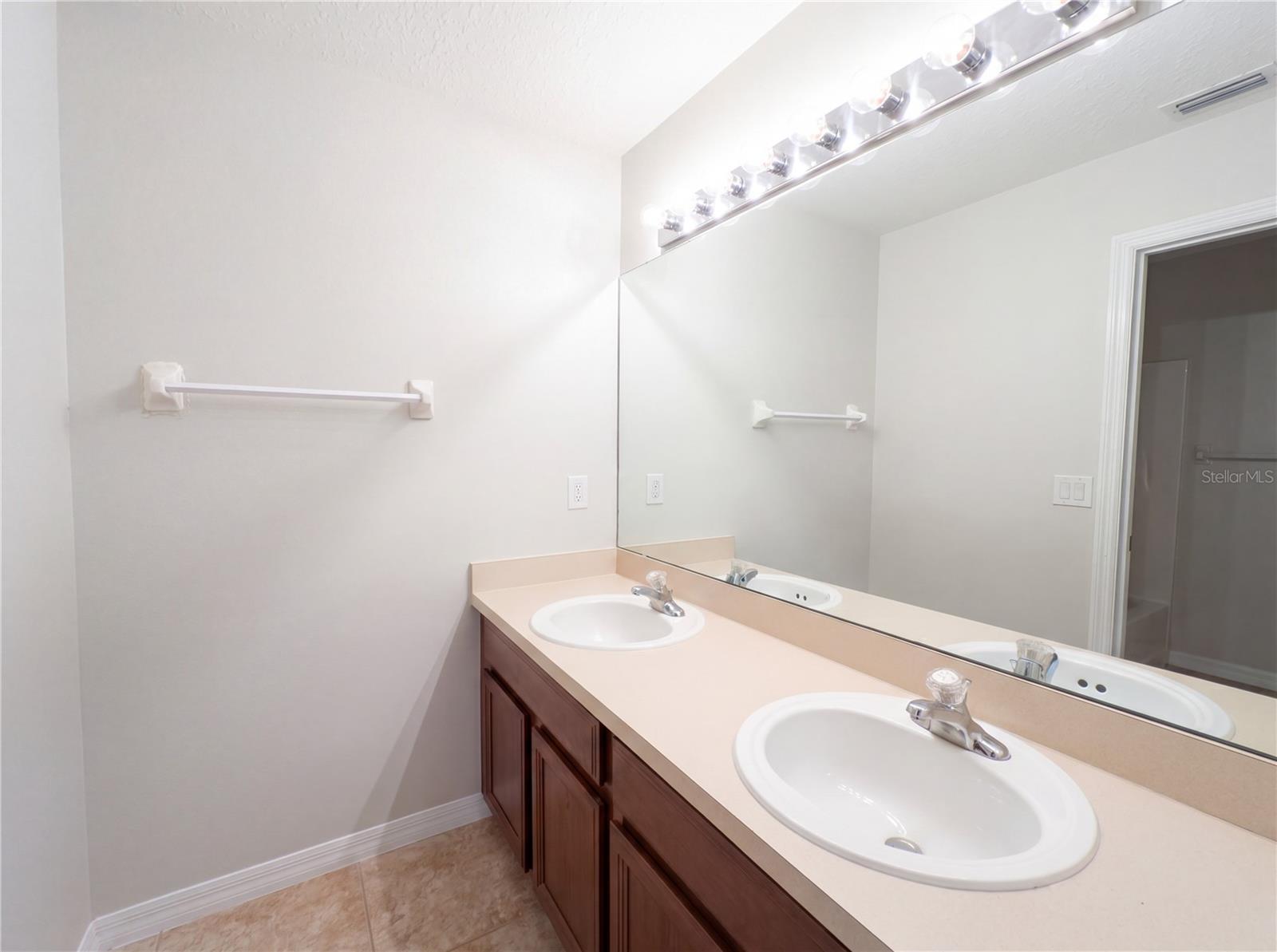 Image 6 of 24 For 457 Marathon Lane