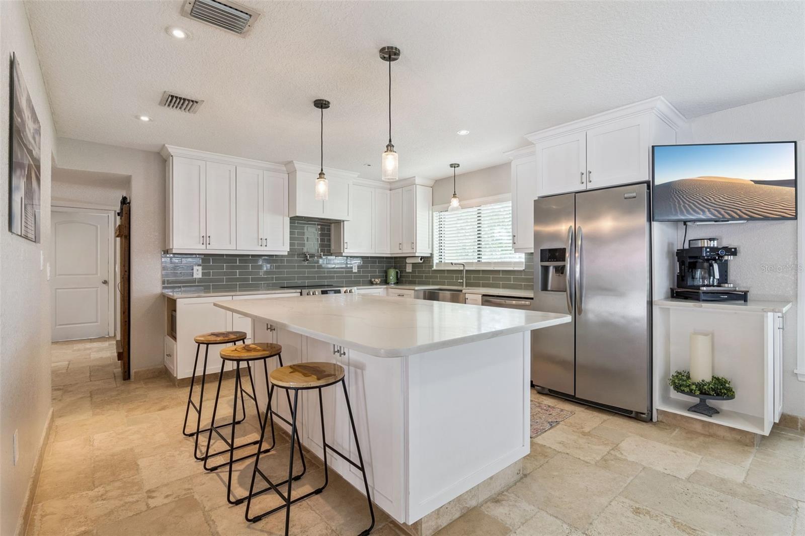 Image 7 of 37 For 107 Countryside Drive