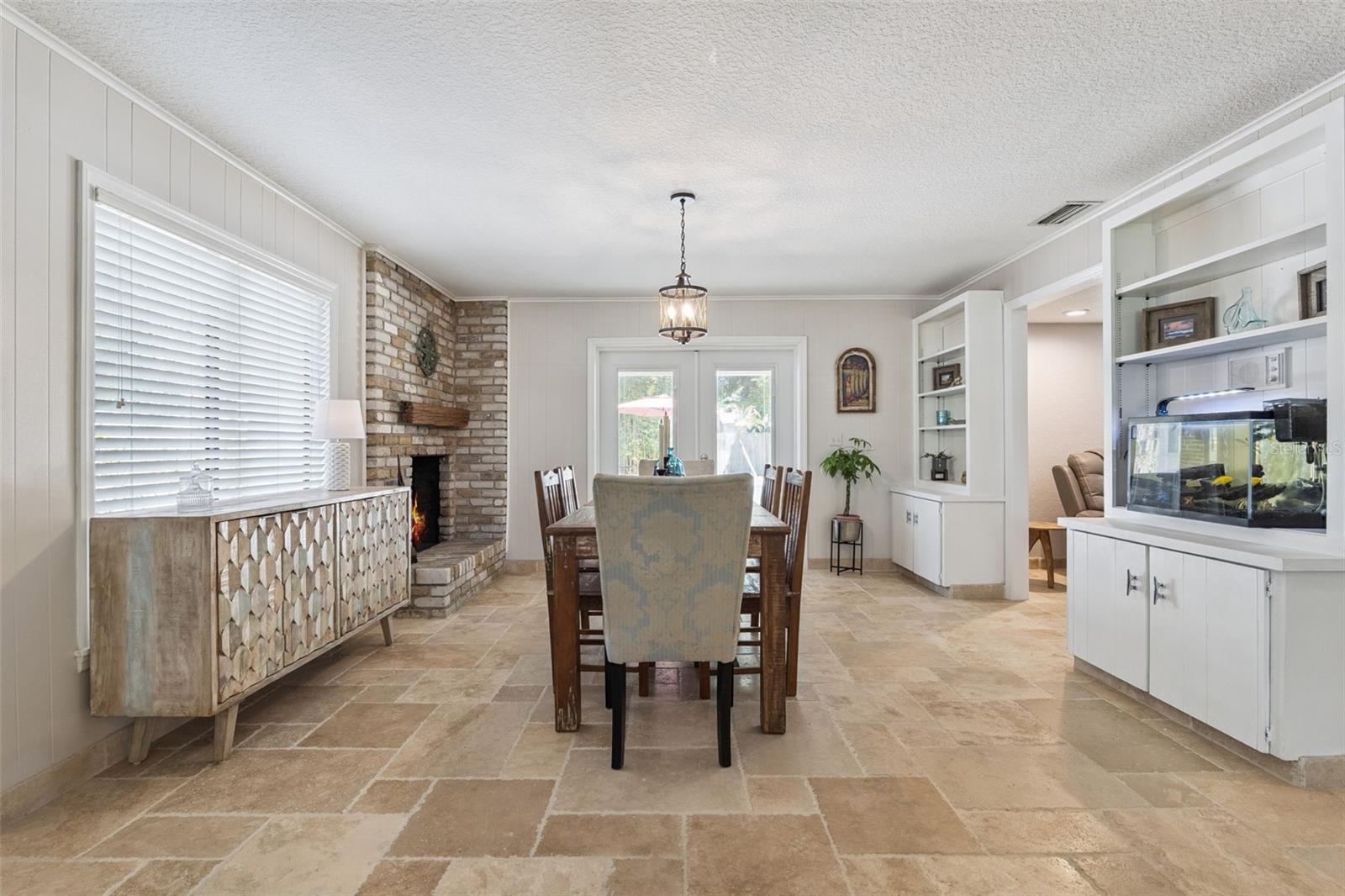 Image 9 of 37 For 107 Countryside Drive