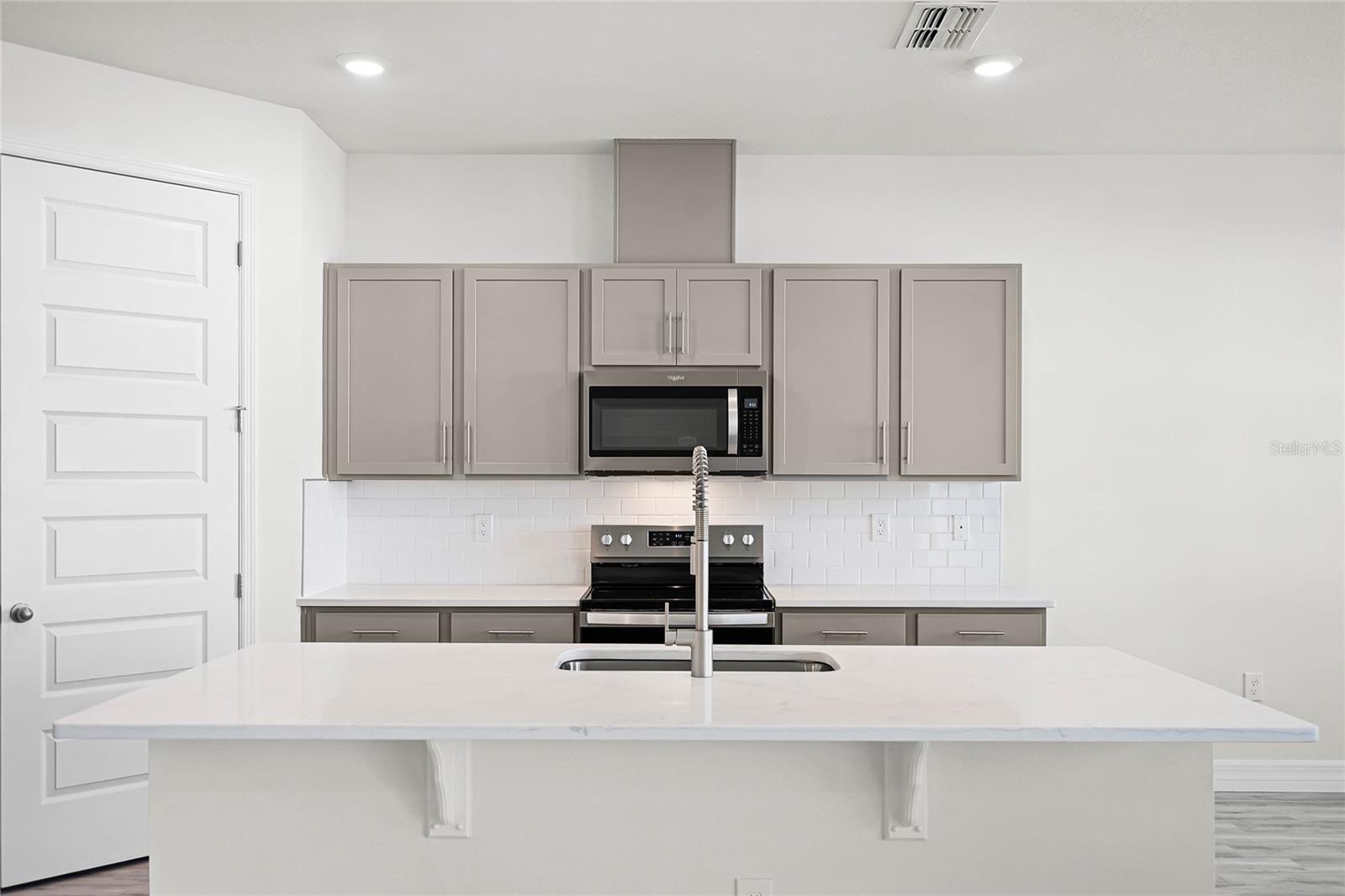 Image 8 of 33 For 5415 Cloudberry Avenue