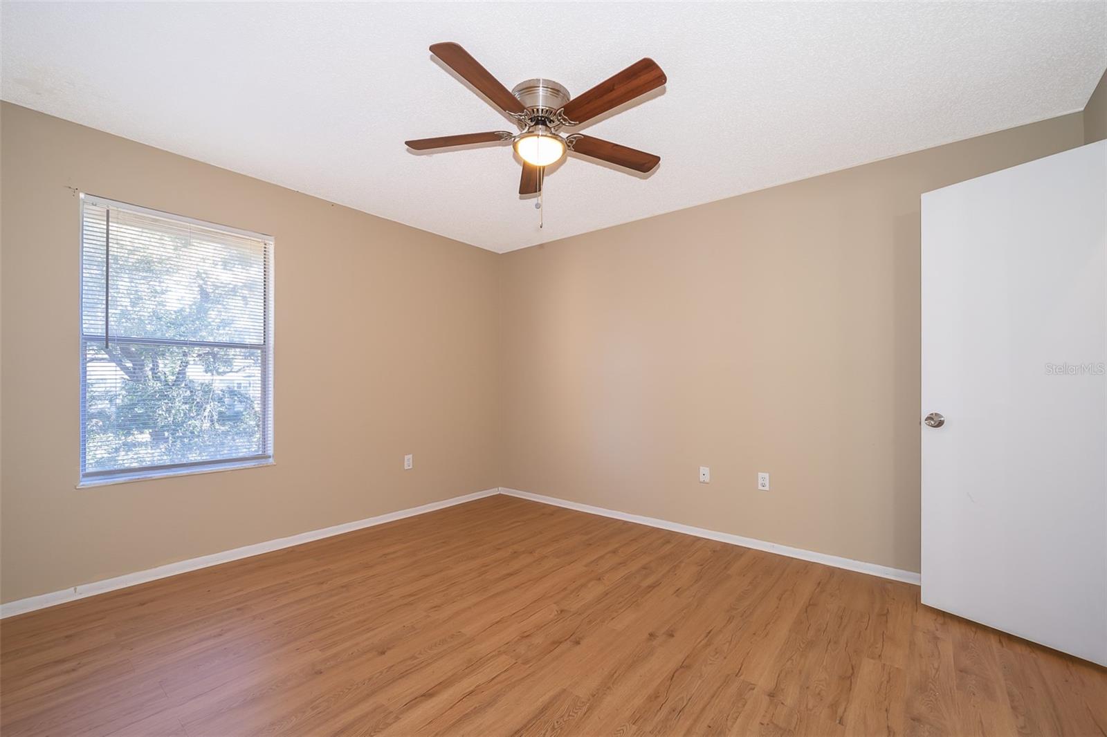 Image 12 of 21 For 956 Salt Pond Place 306