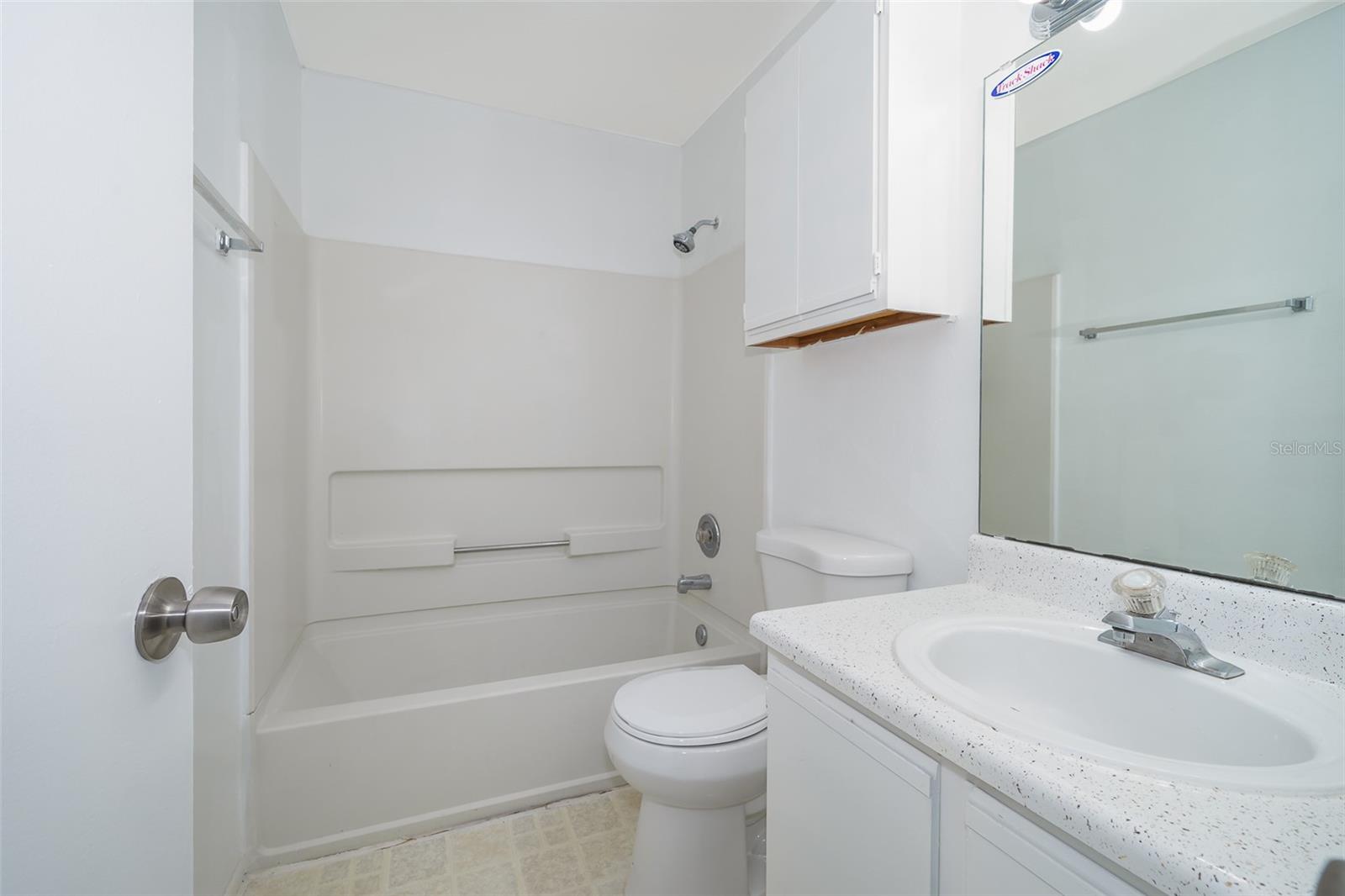 Image 15 of 21 For 956 Salt Pond Place 306