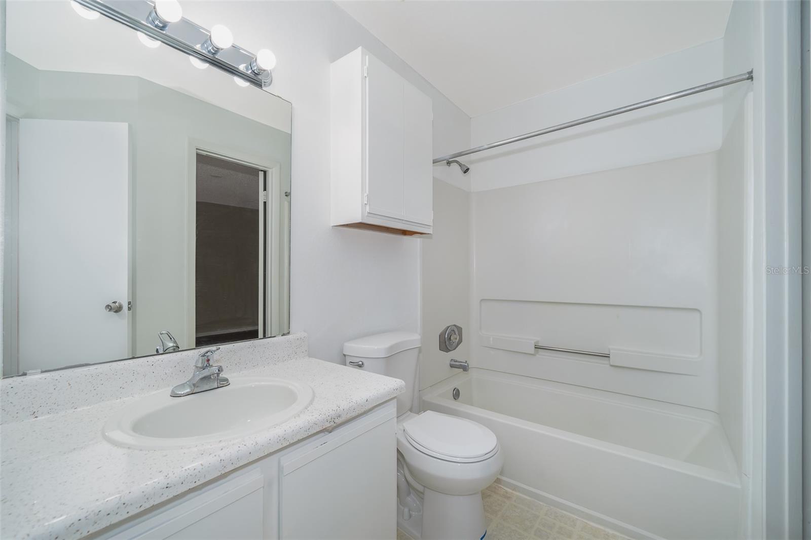 Image 16 of 21 For 956 Salt Pond Place 306