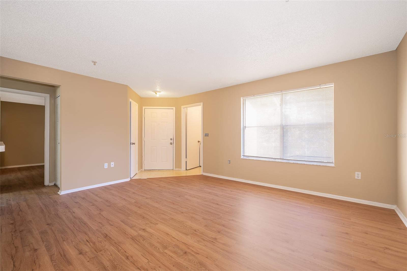 Image 6 of 21 For 956 Salt Pond Place 306