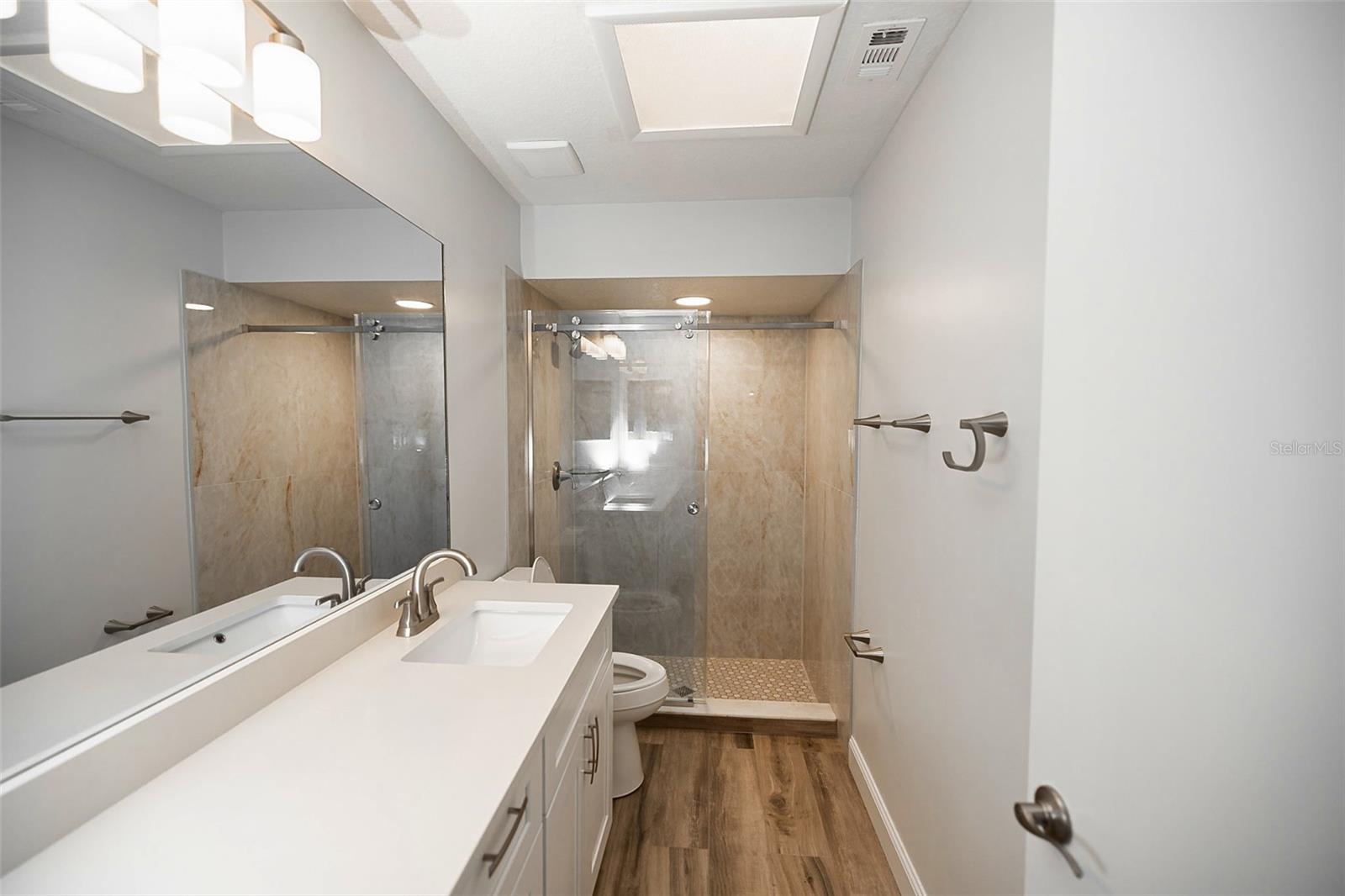 Image 12 of 17 For 1033 Old South Lane