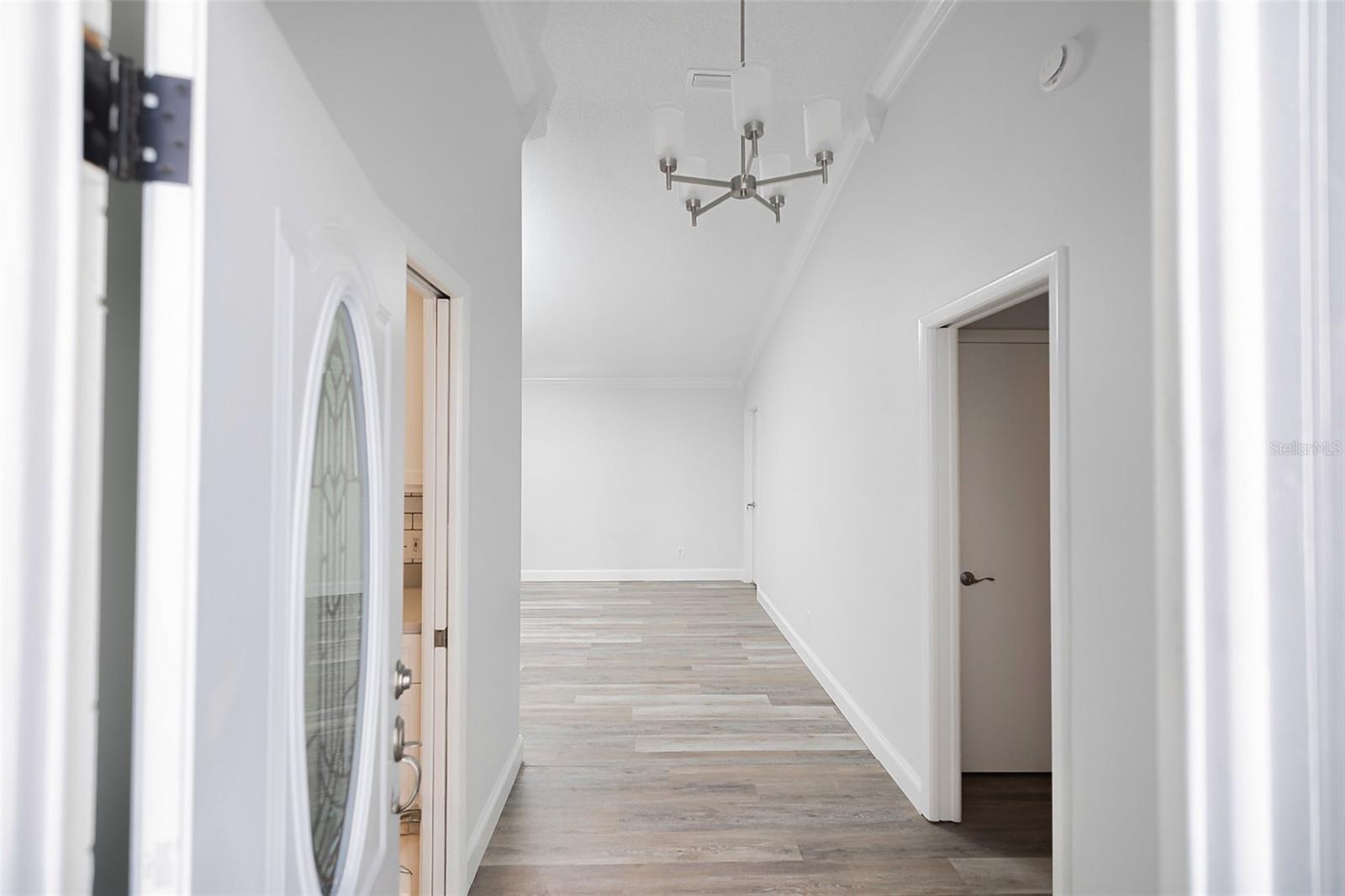 Image 3 of 17 For 1033 Old South Lane