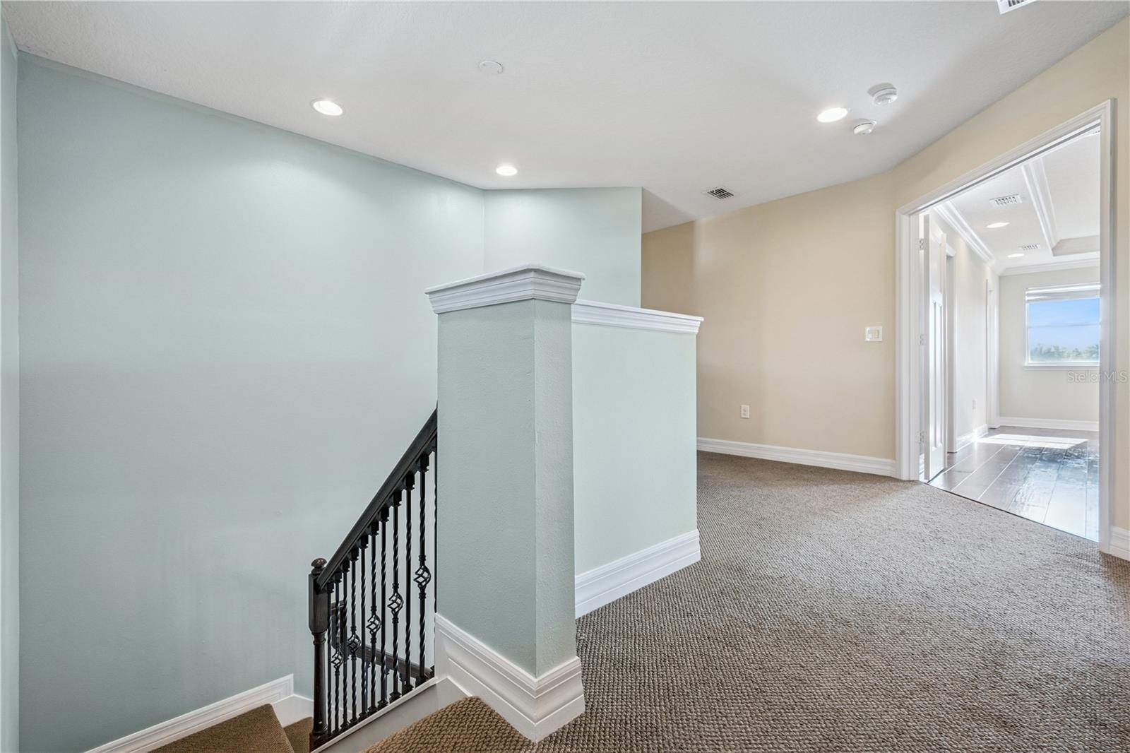 Image 21 of 44 For 11659 Acosta Avenue