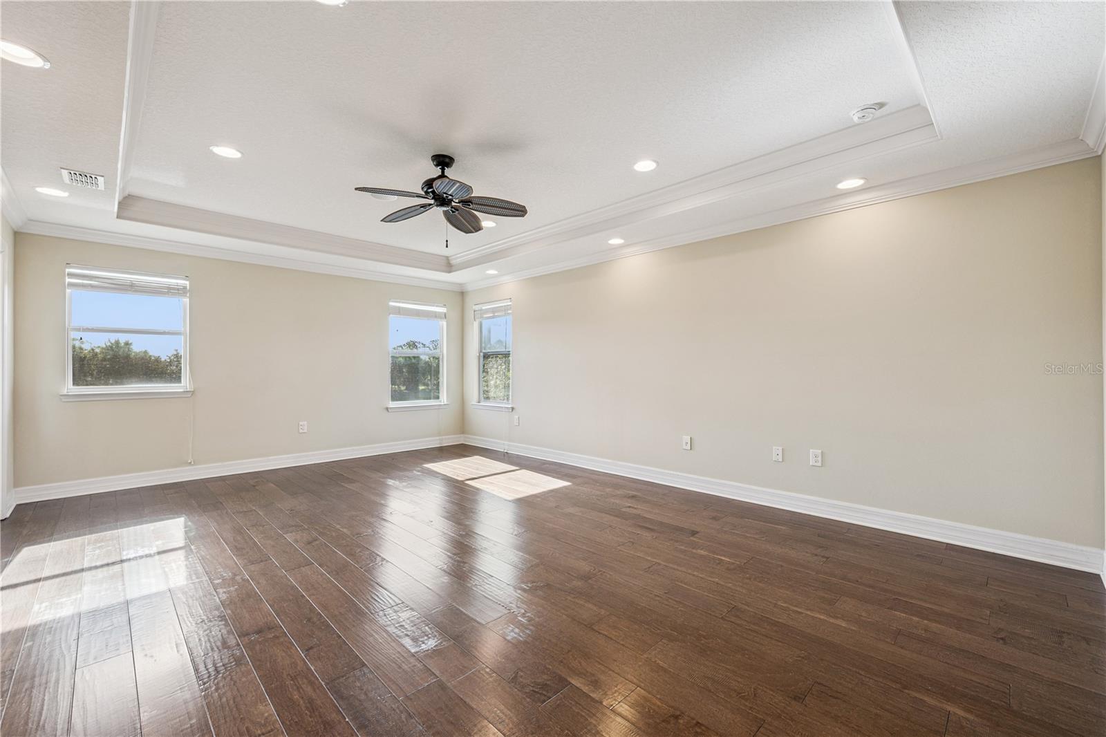 Image 22 of 44 For 11659 Acosta Avenue