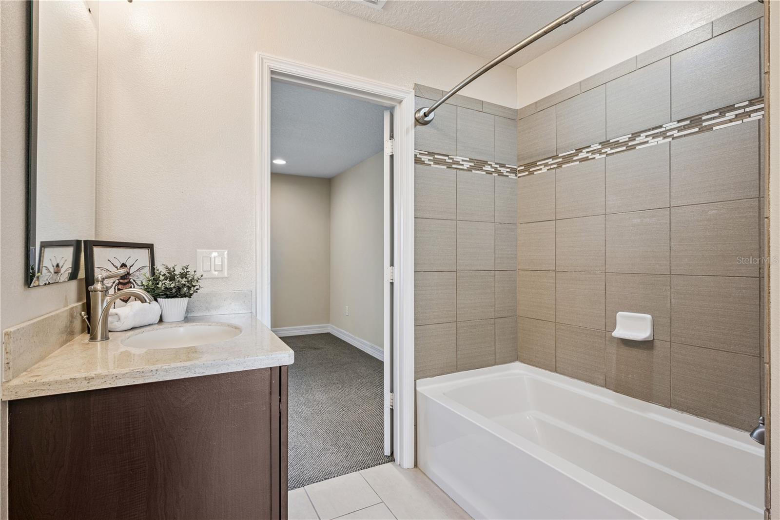 Image 34 of 44 For 11659 Acosta Avenue