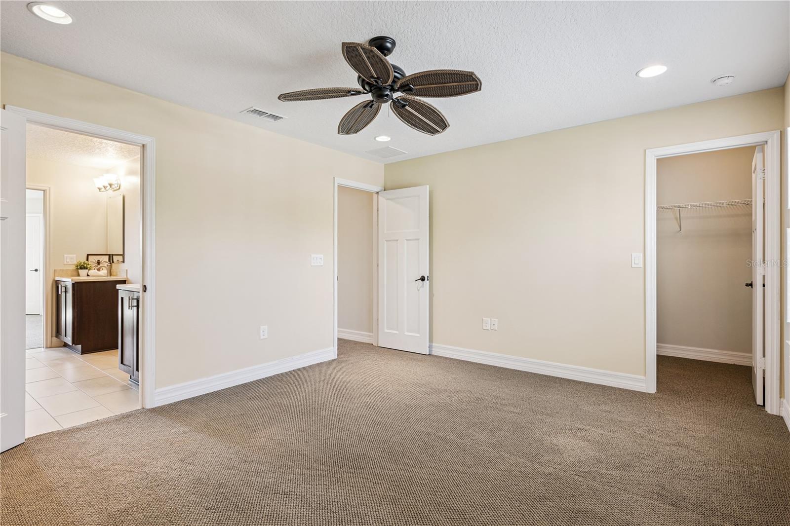 Image 36 of 44 For 11659 Acosta Avenue