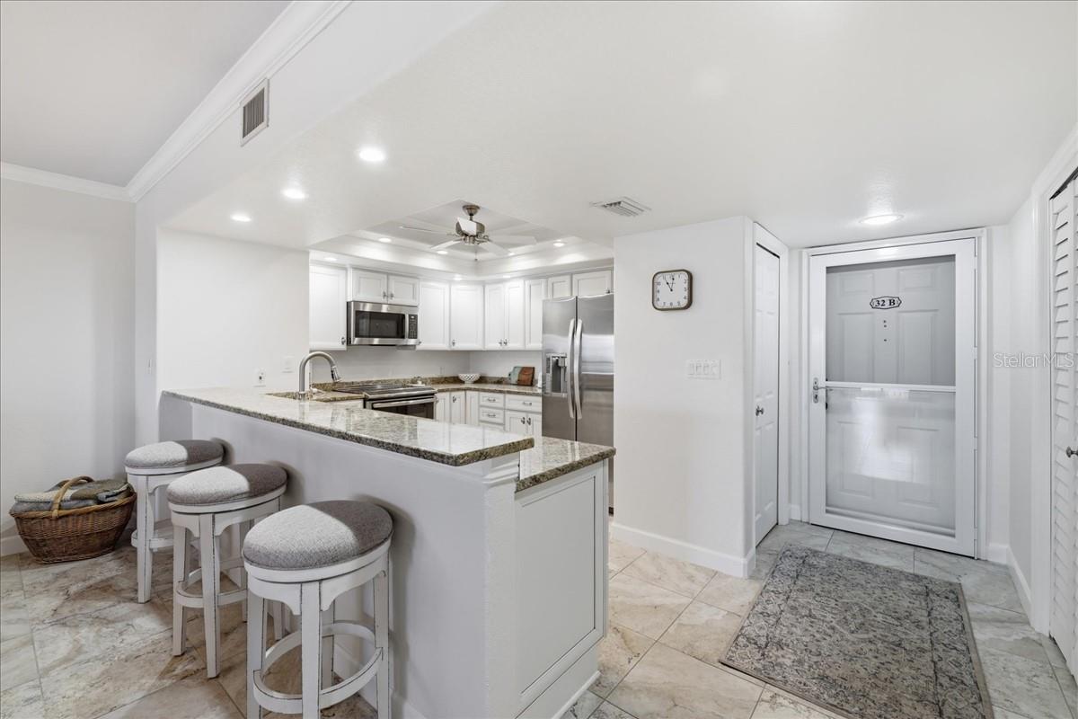 Image 19 of 29 For 601 Shreve Street 32b