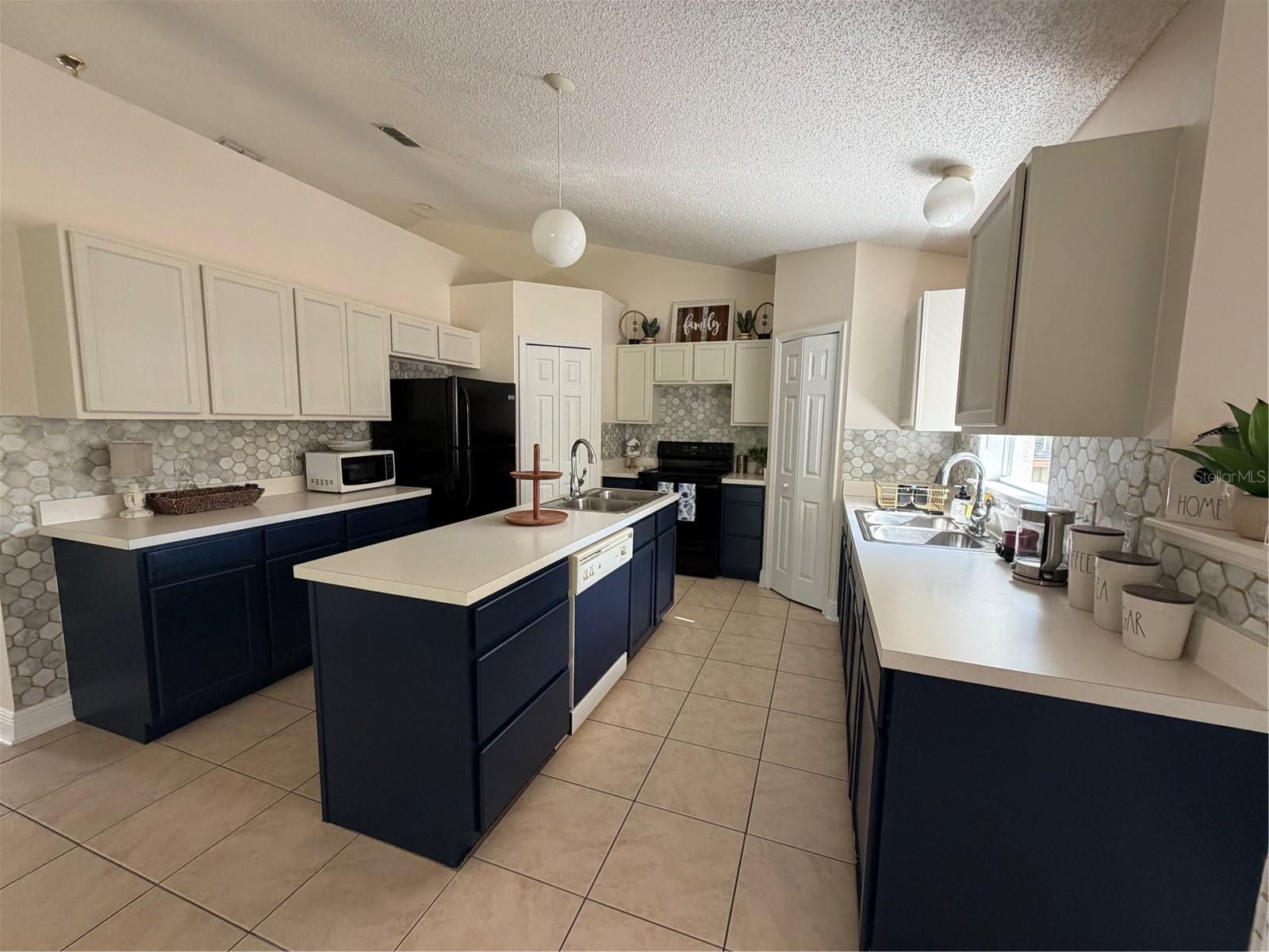 Image 6 of 26 For 2717 Orpha Lane