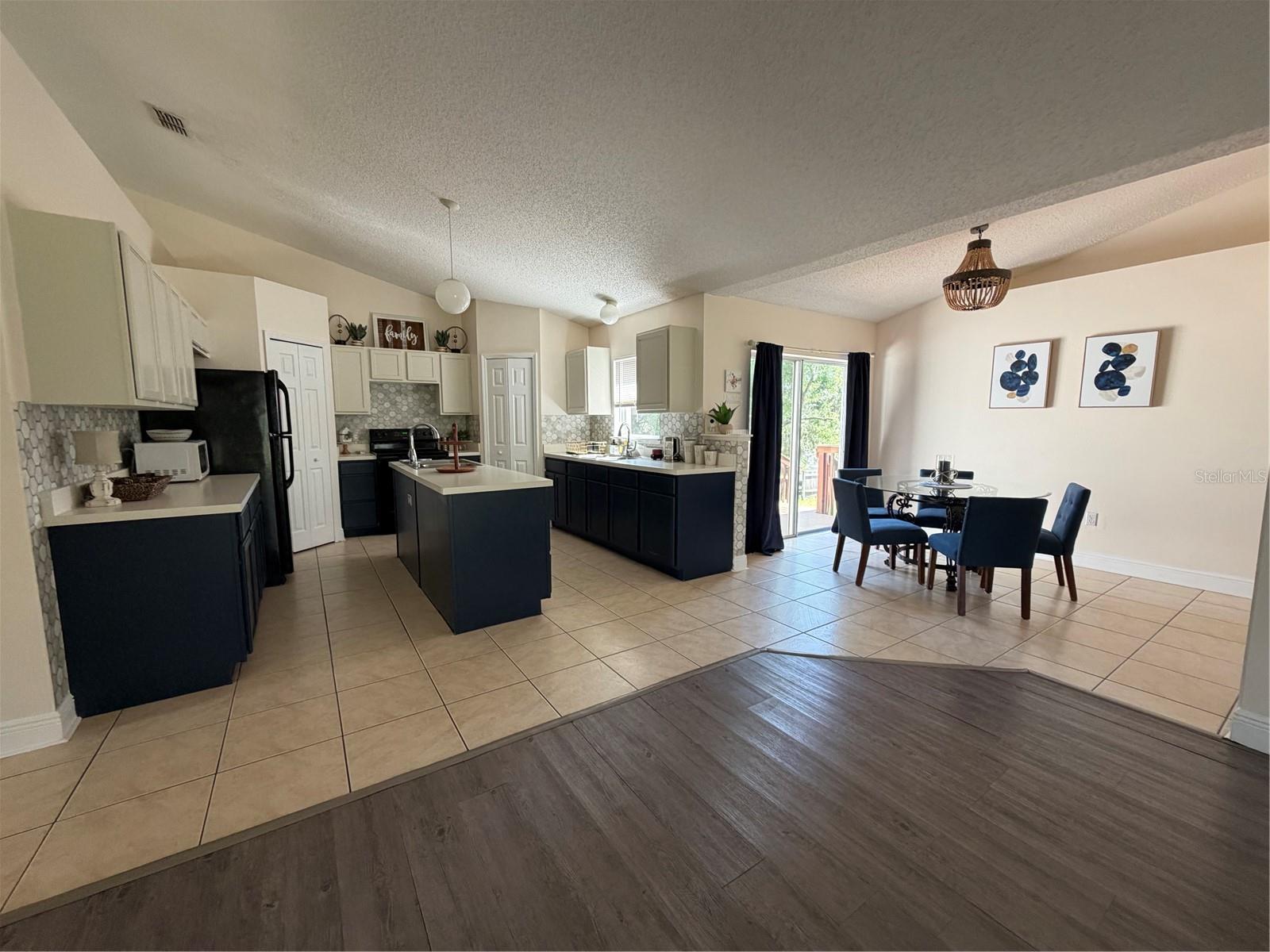 Image 8 of 26 For 2717 Orpha Lane