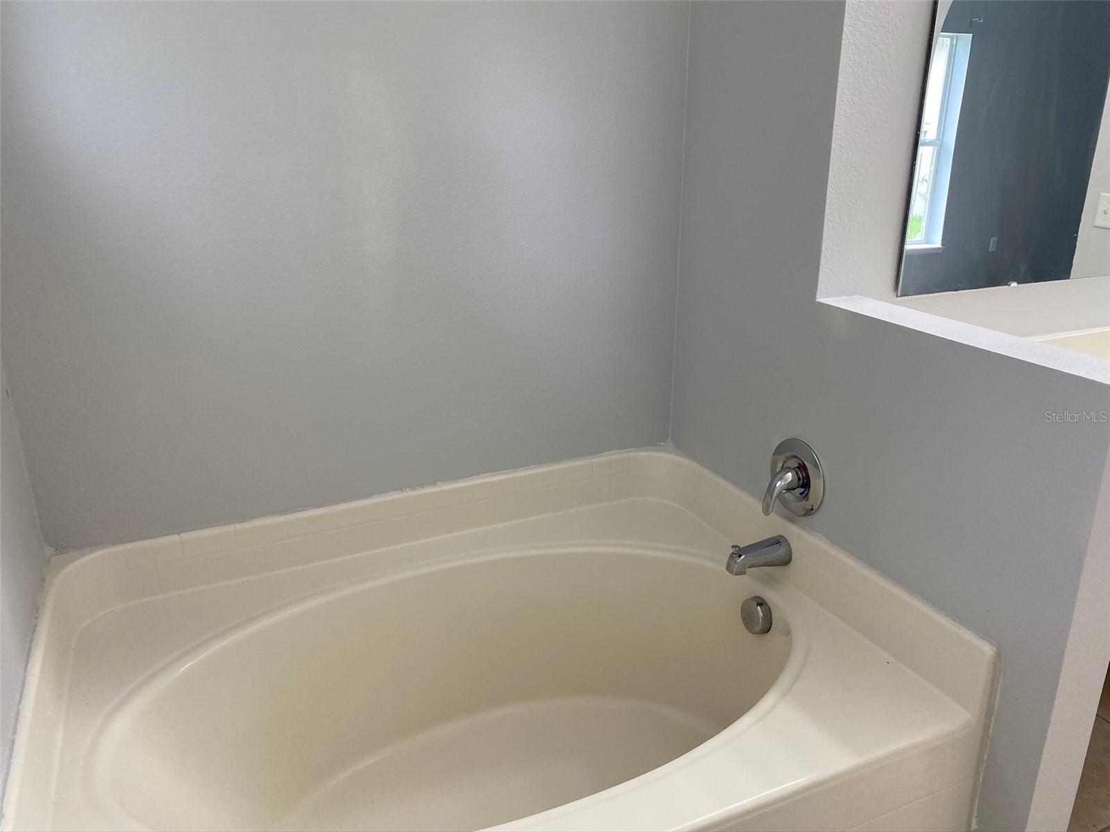 Image 14 of 34 For 2210 Nicollett Way