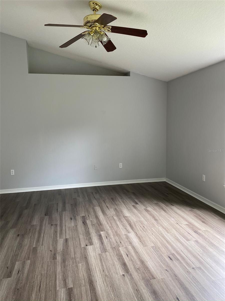 Image 15 of 34 For 2210 Nicollett Way