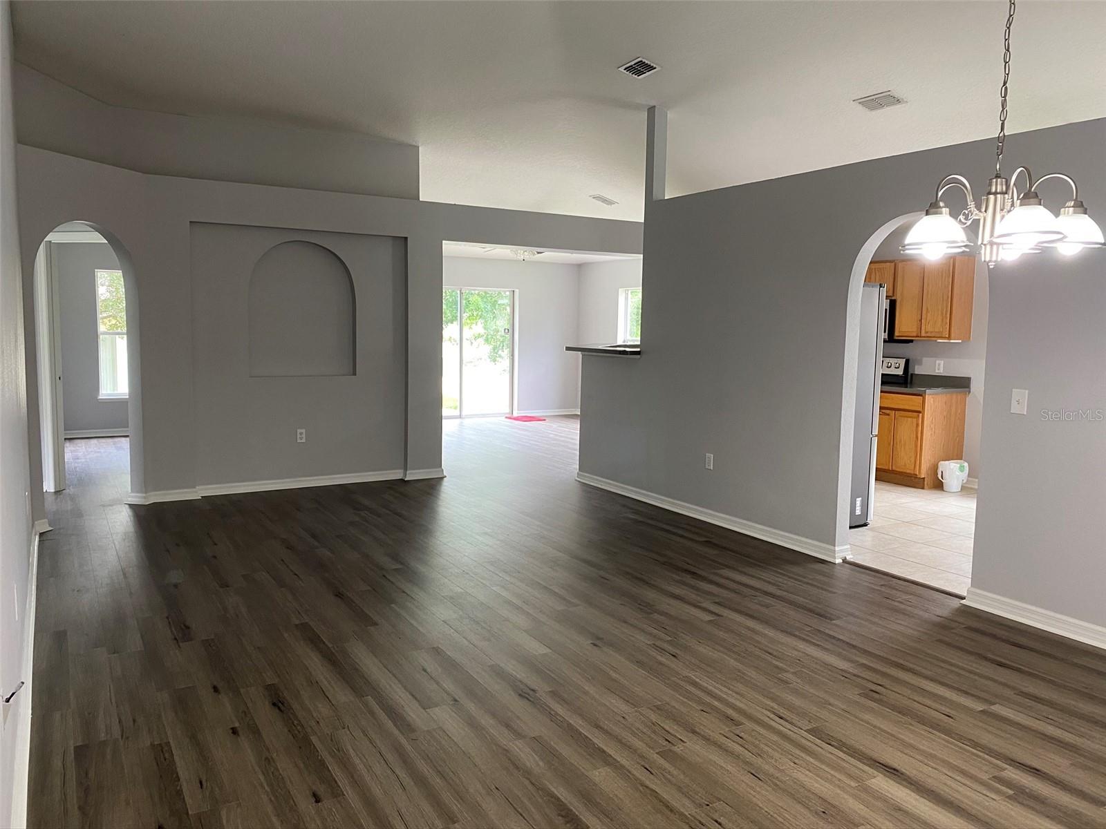 Image 2 of 34 For 2210 Nicollett Way