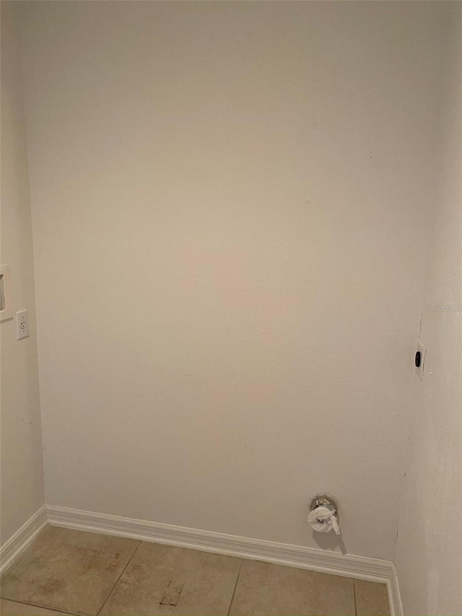 Image 22 of 34 For 2210 Nicollett Way