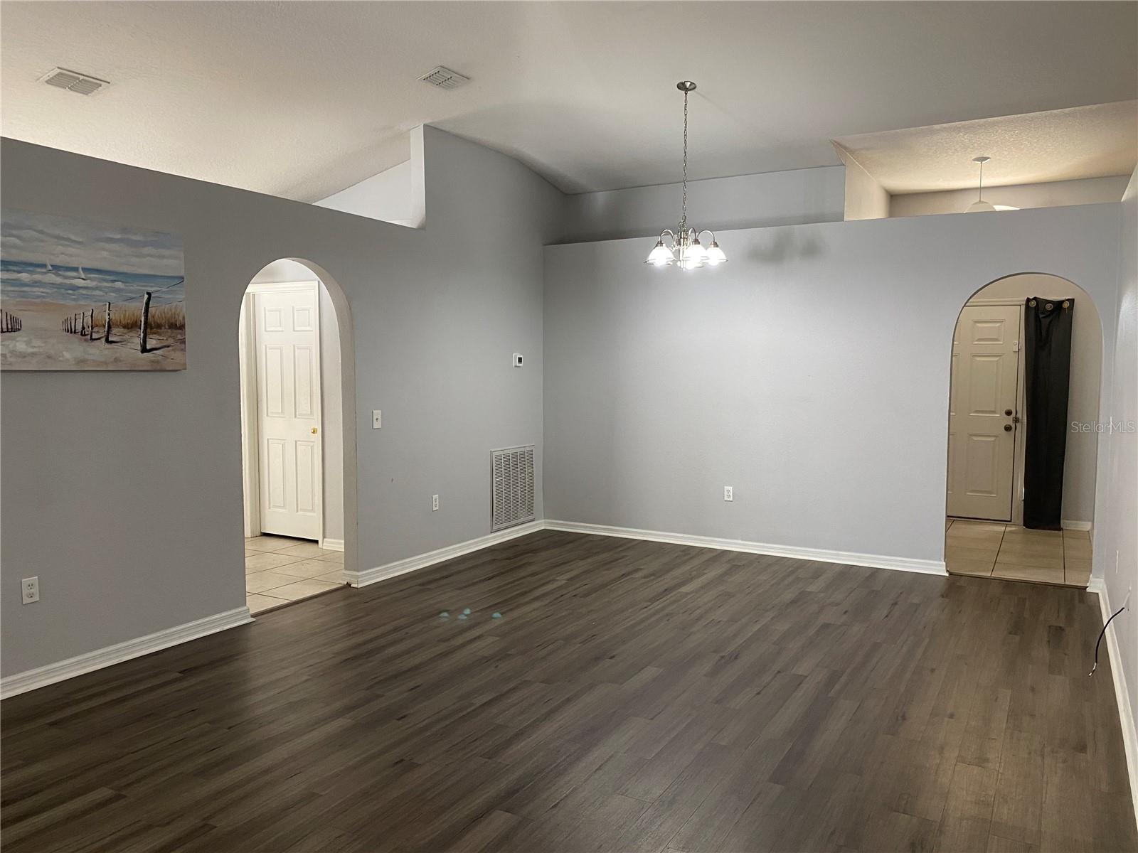 Image 29 of 34 For 2210 Nicollett Way